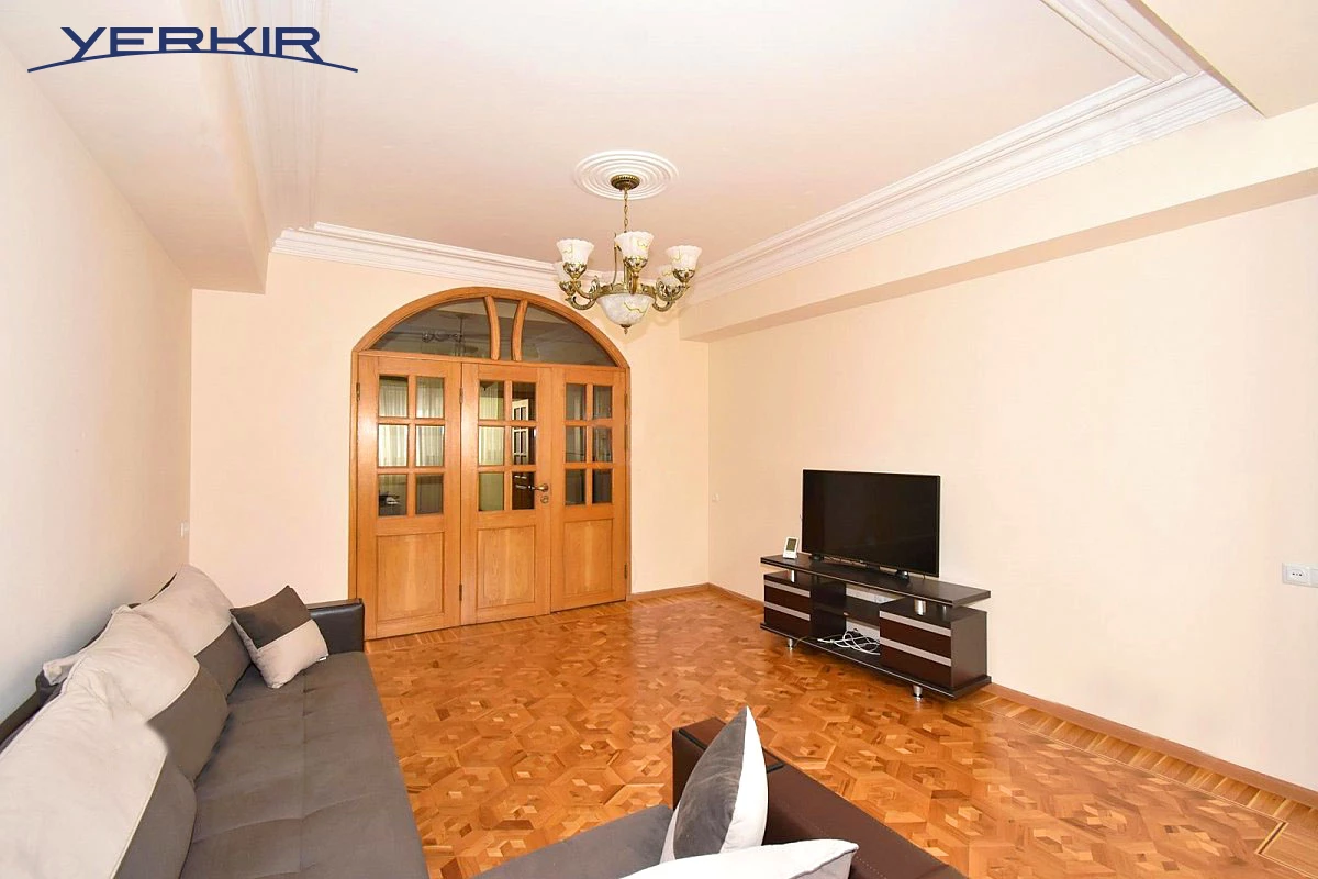 Apartments Code: 9+3241196