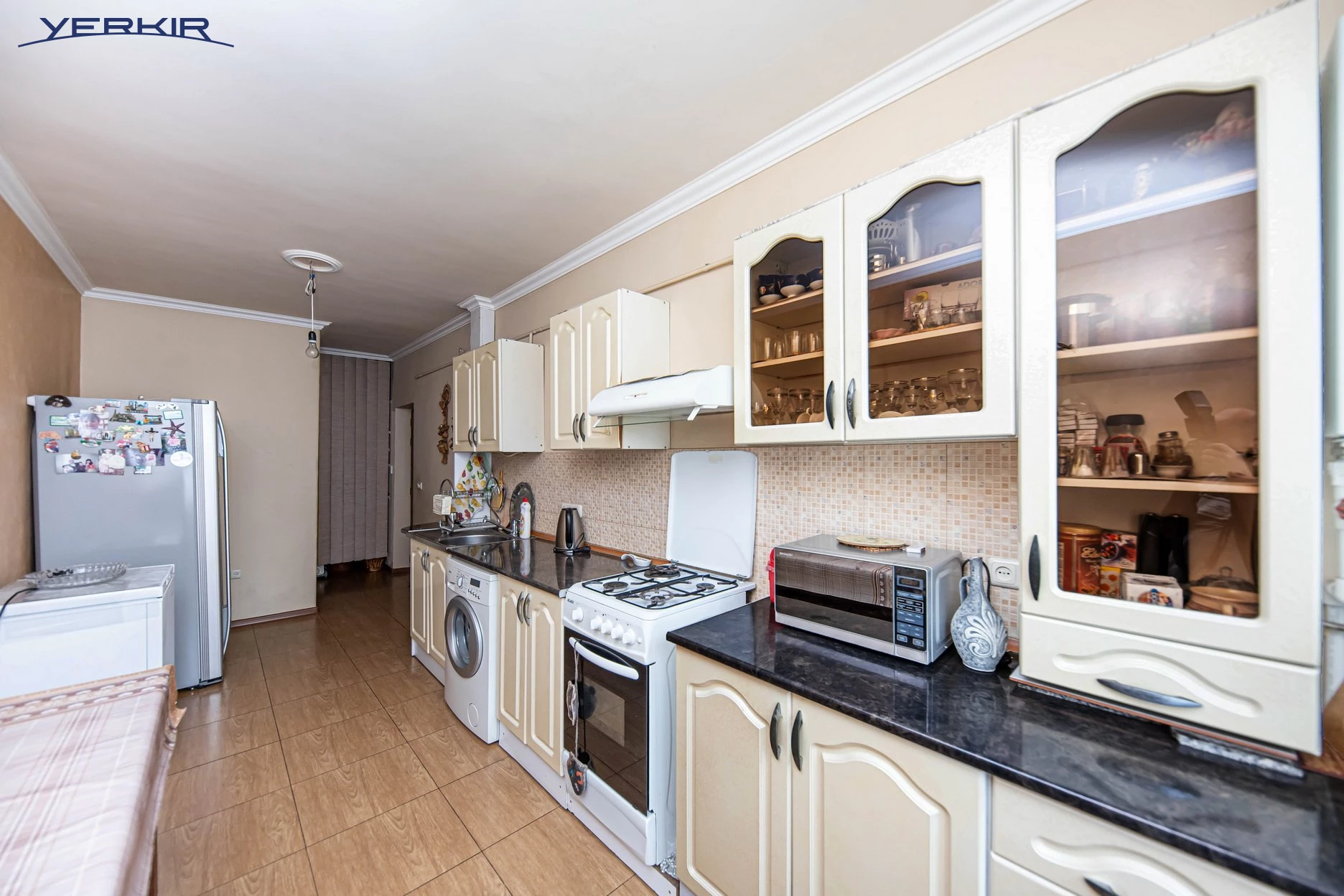 Apartments Code: 9+2520963