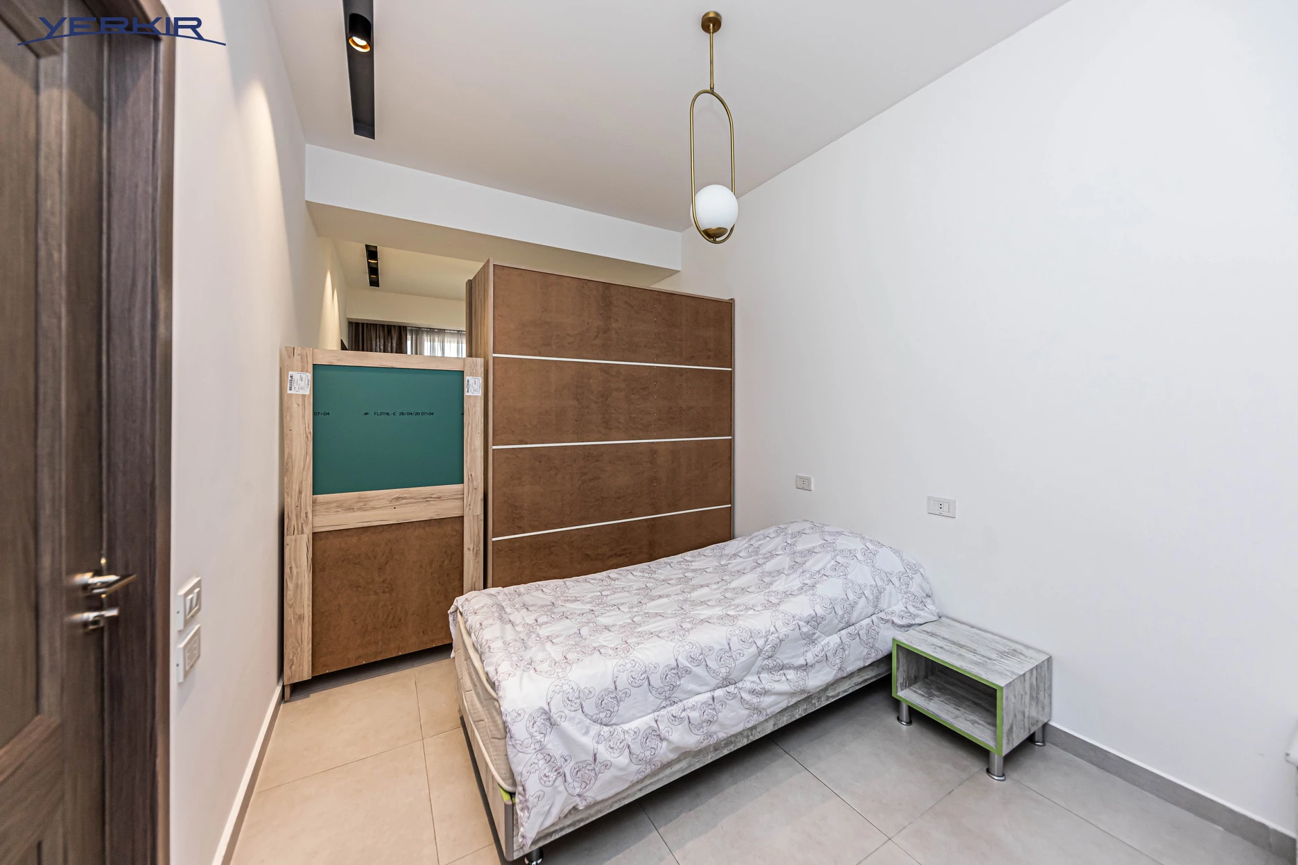 Apartments Code: d+5+214817