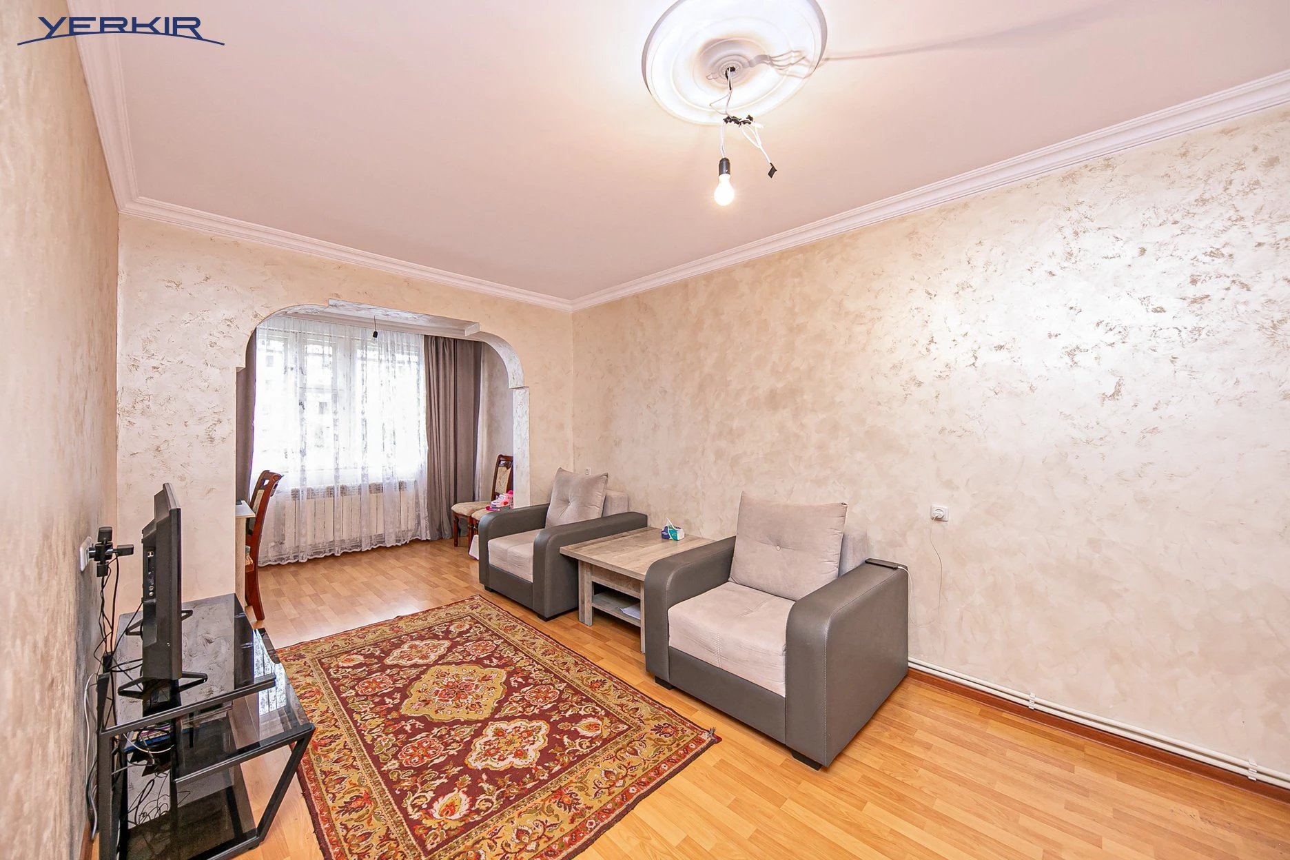 Apartments Code: 9+3737273