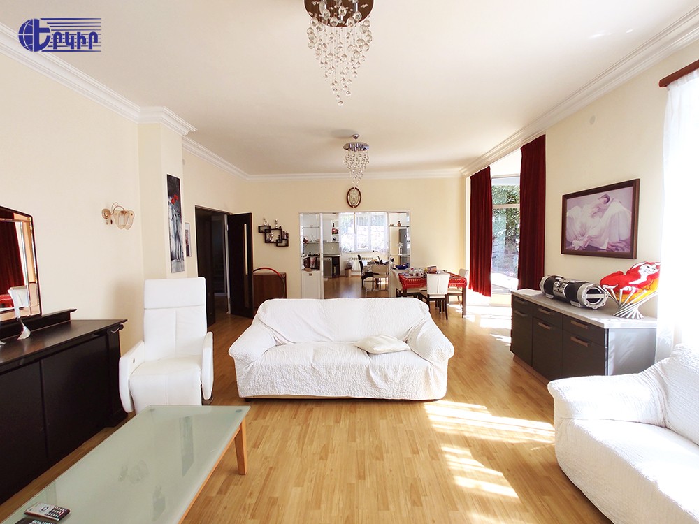 Houses Code: 8+50805