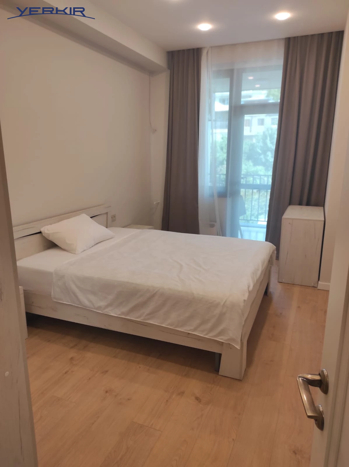 Apartments Code: 10+220175