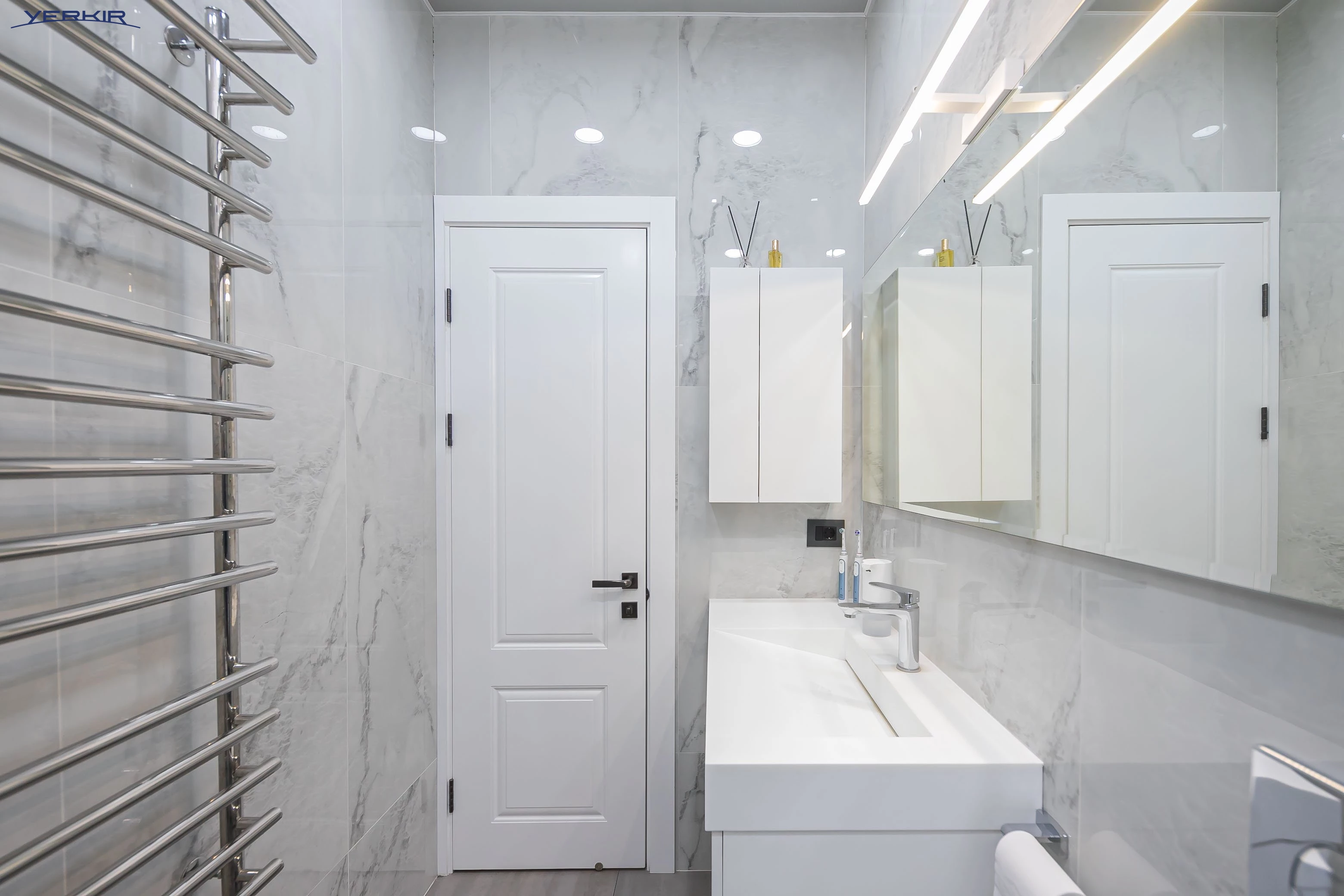 Apartments Code: 9+420819