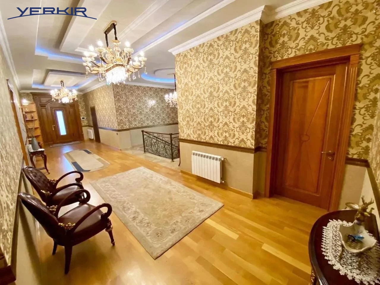 Առանձնատներ Կոդ` 9+518540