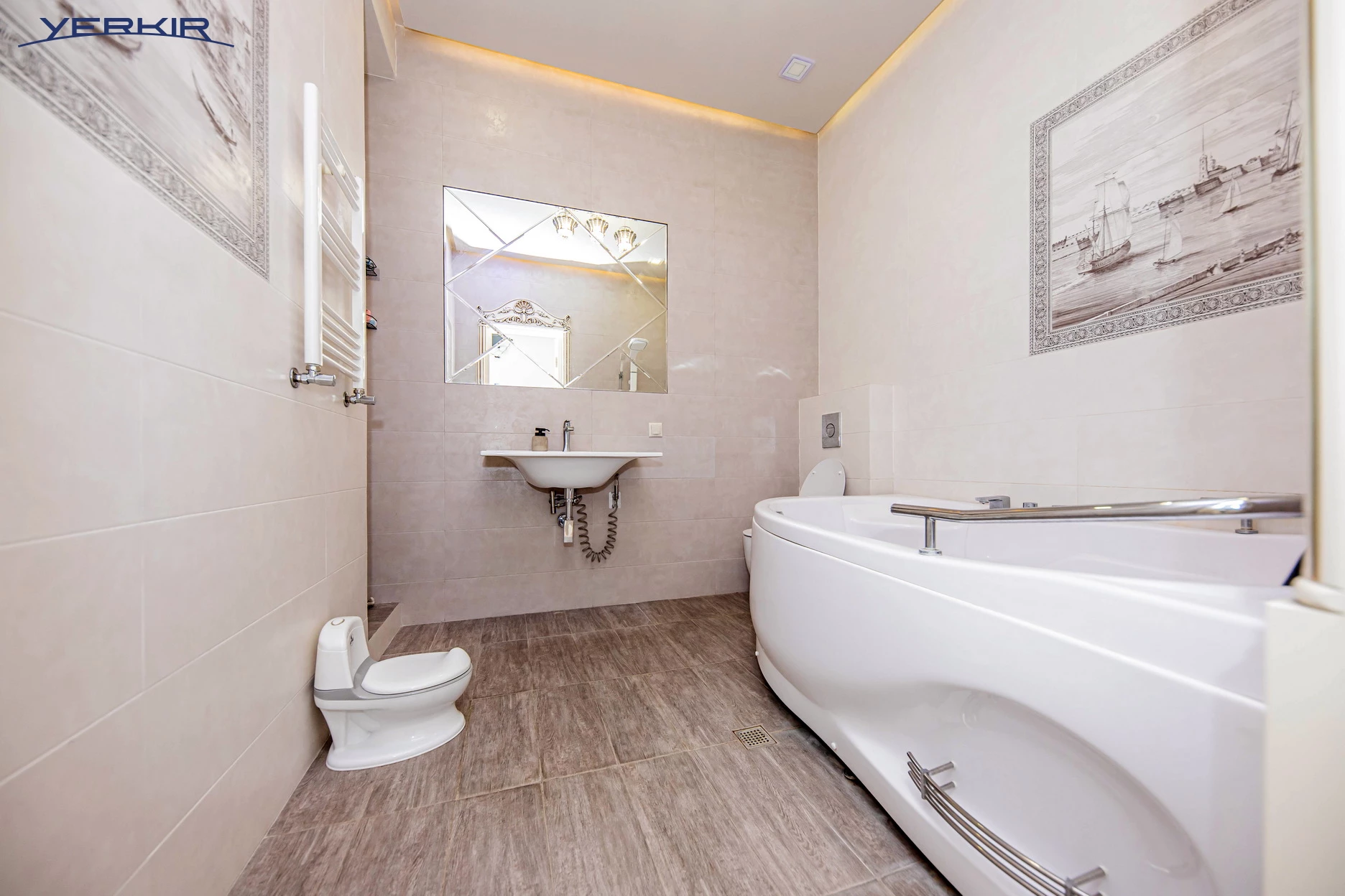 Apartments Code: 5+312159