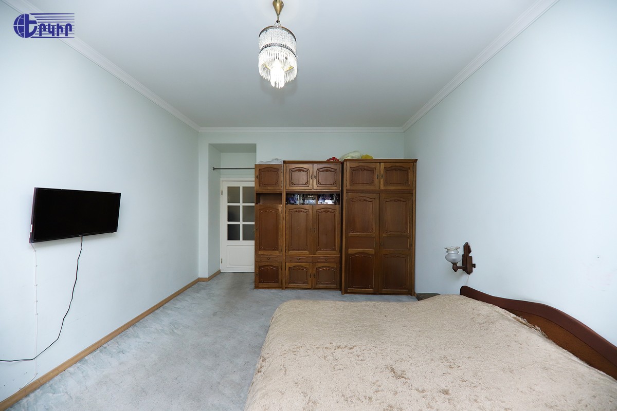 Apartments Code: 5+22322