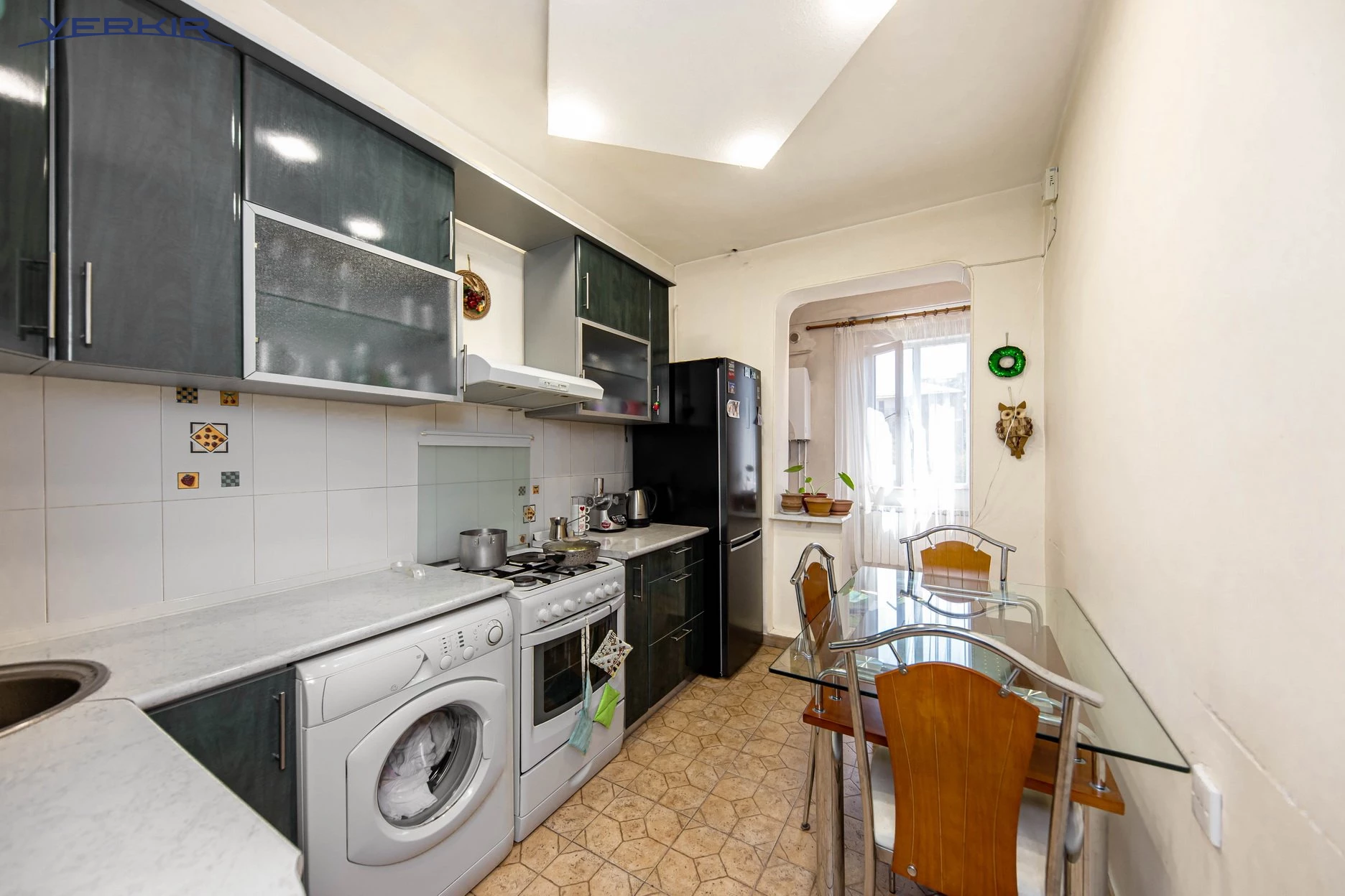 Apartments Code: 2+2282881