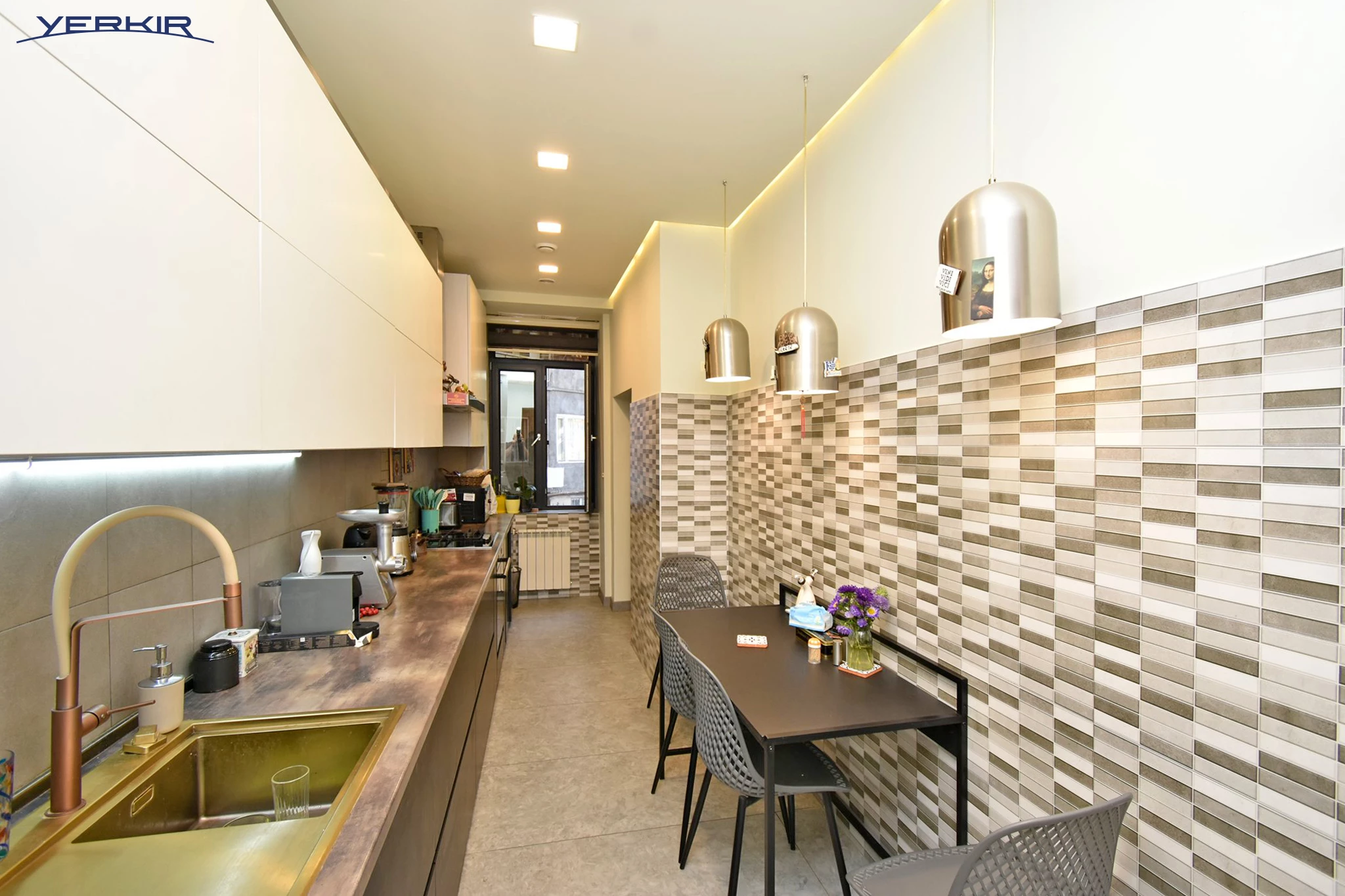 Apartments Code: 1+4867952