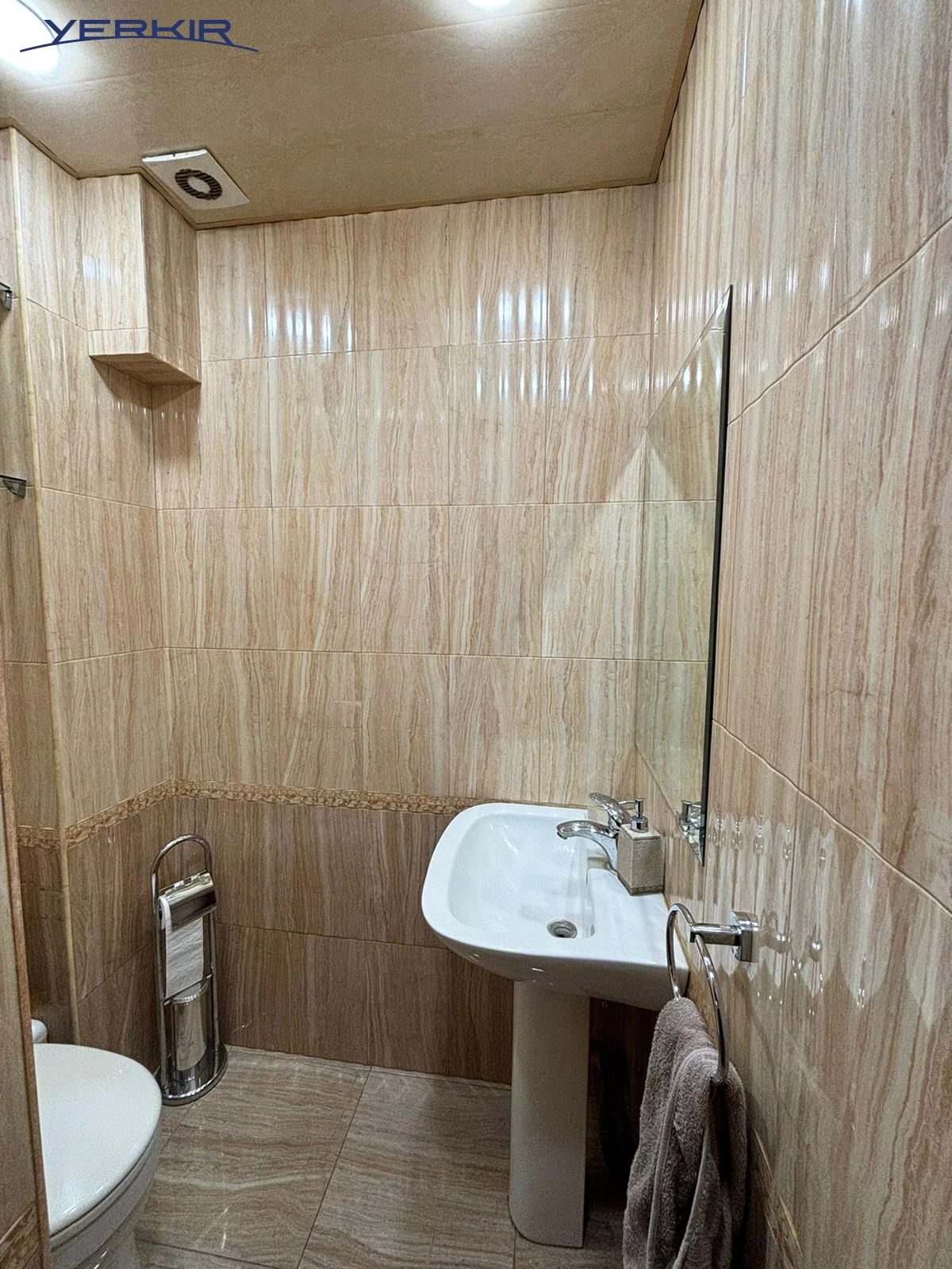 Apartments Code: 1+816174