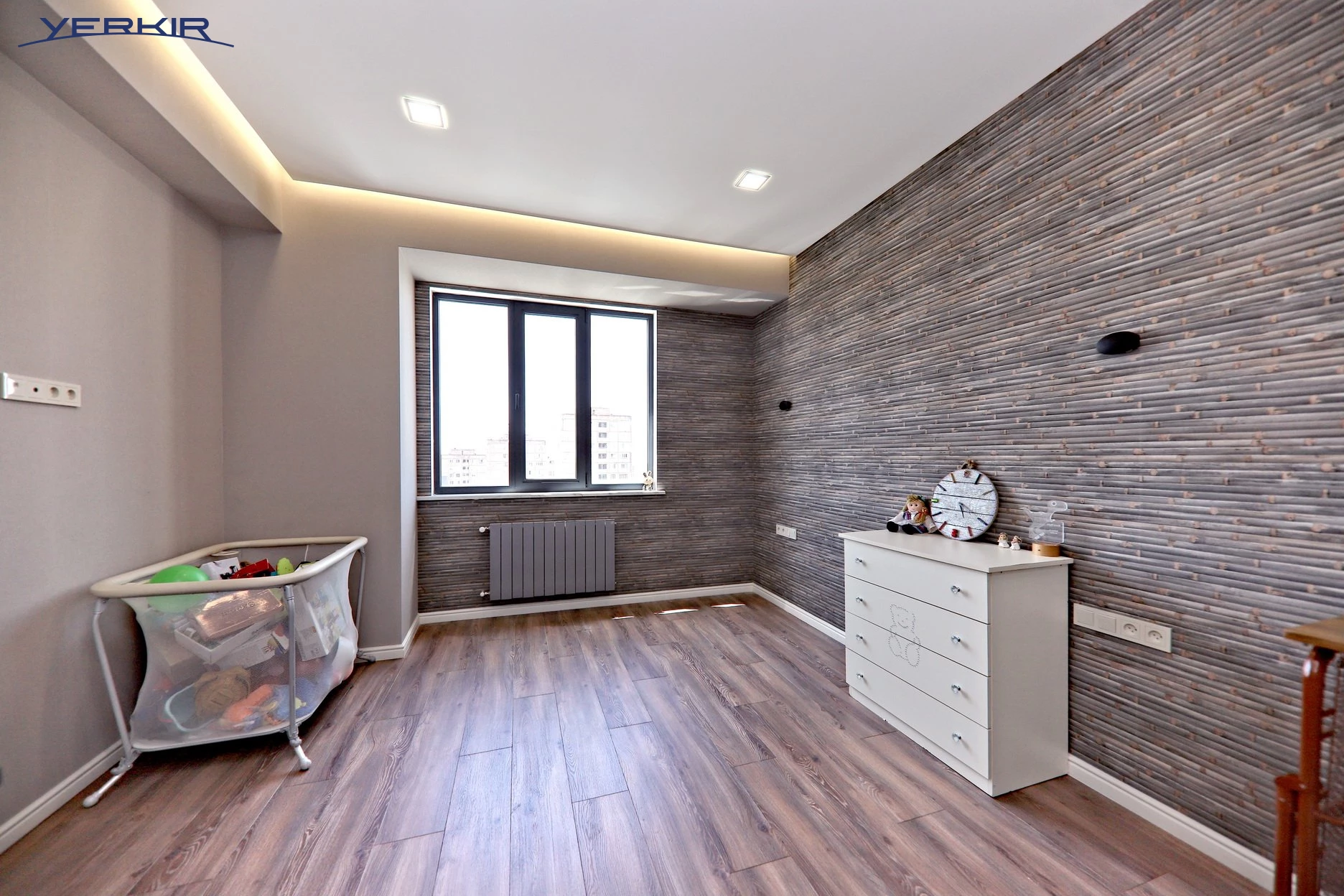 Apartments Code: 9+4425808