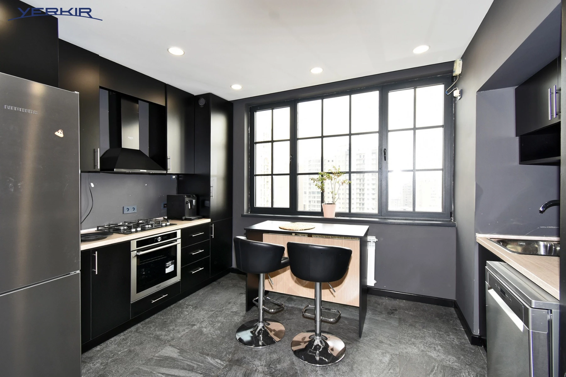 Apartments Code: 5+313426