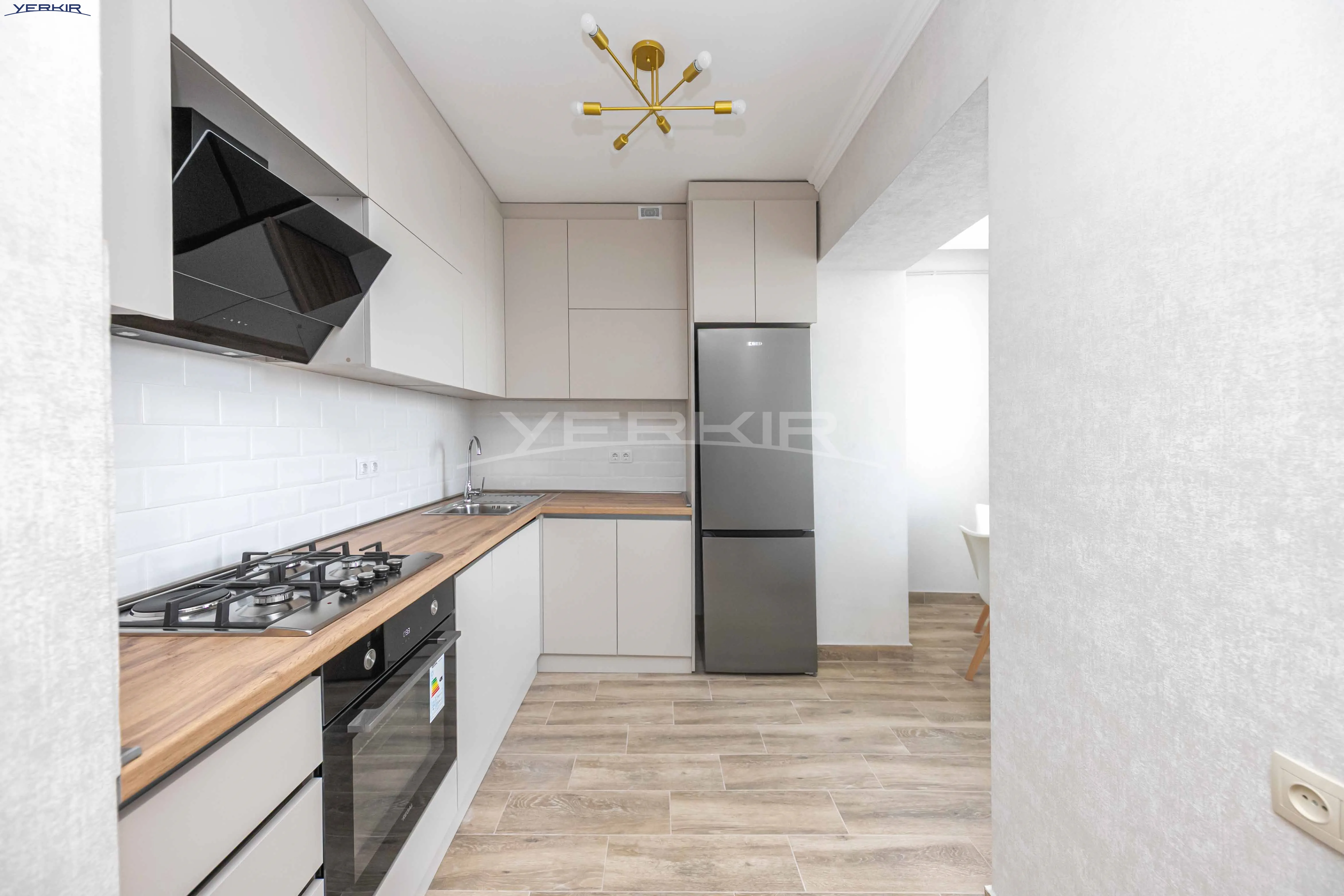 Apartments Code: 9+1933517
