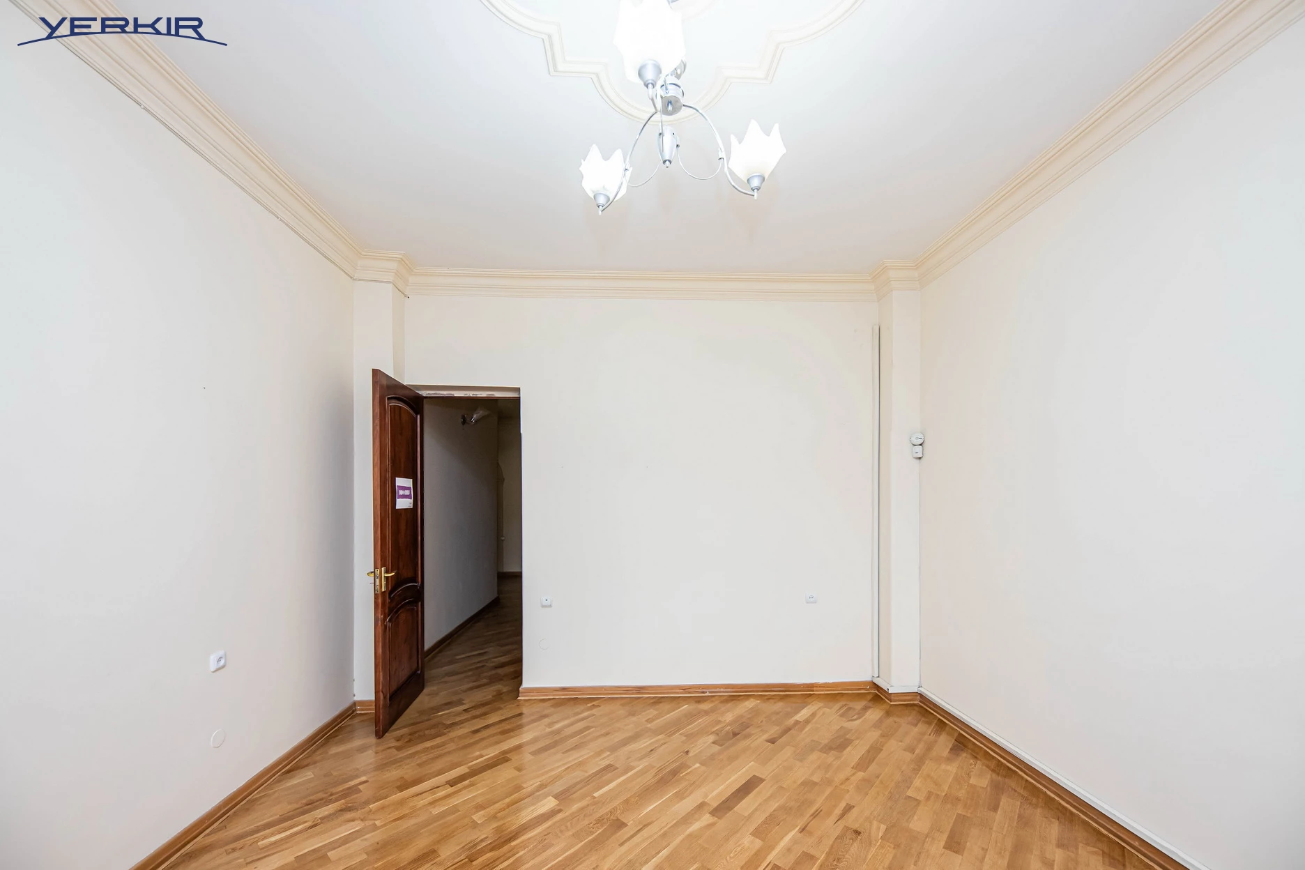 Houses Code: 3+513404