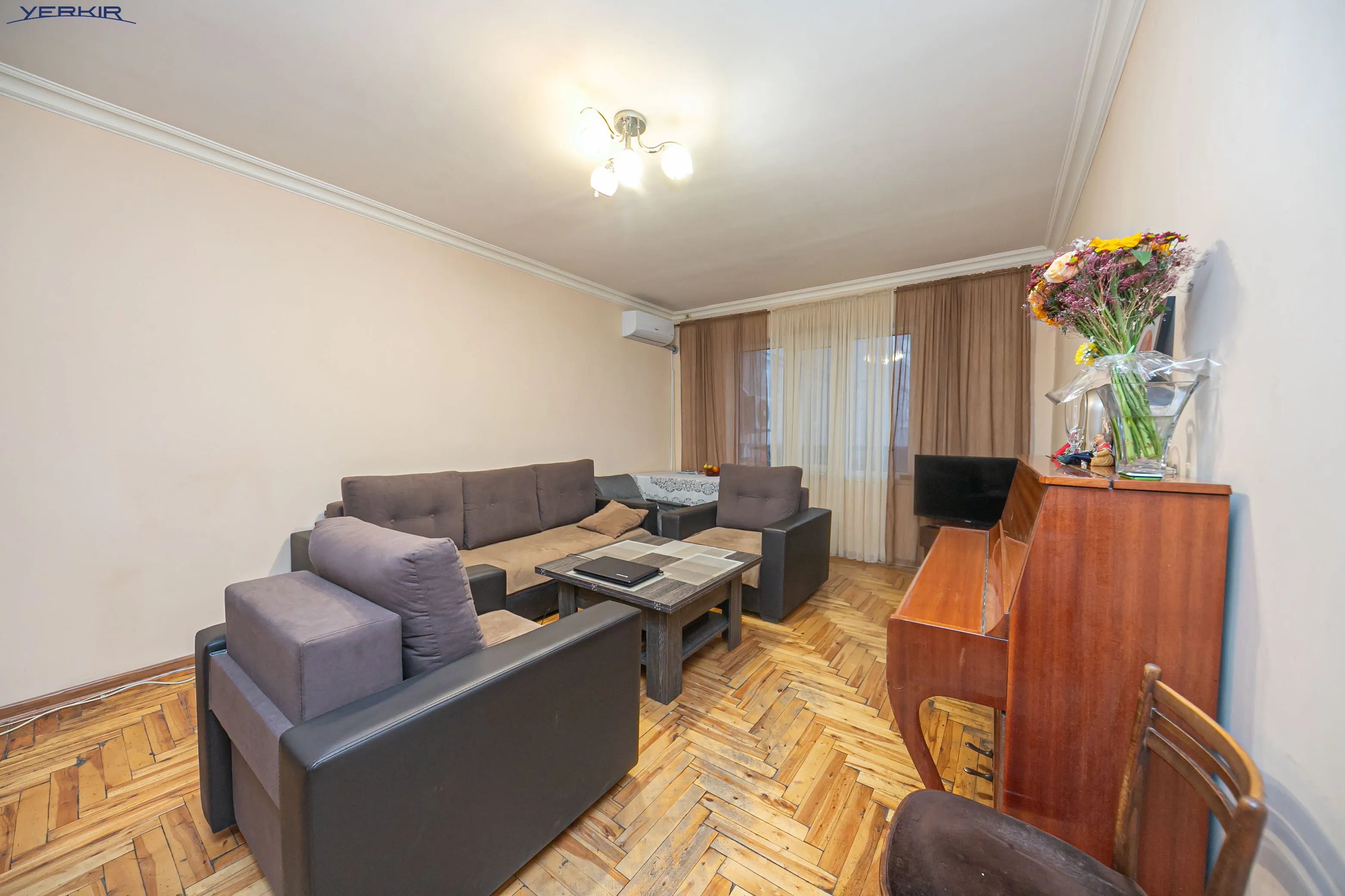 Բնակարաններ Կոդ` 10+4431930