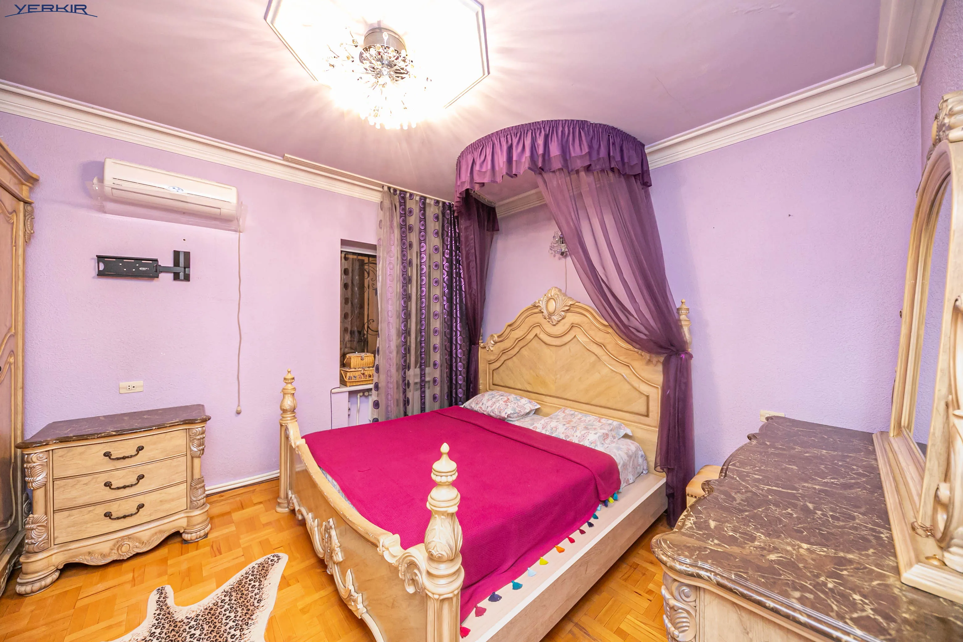 Houses Code: 9+5176260