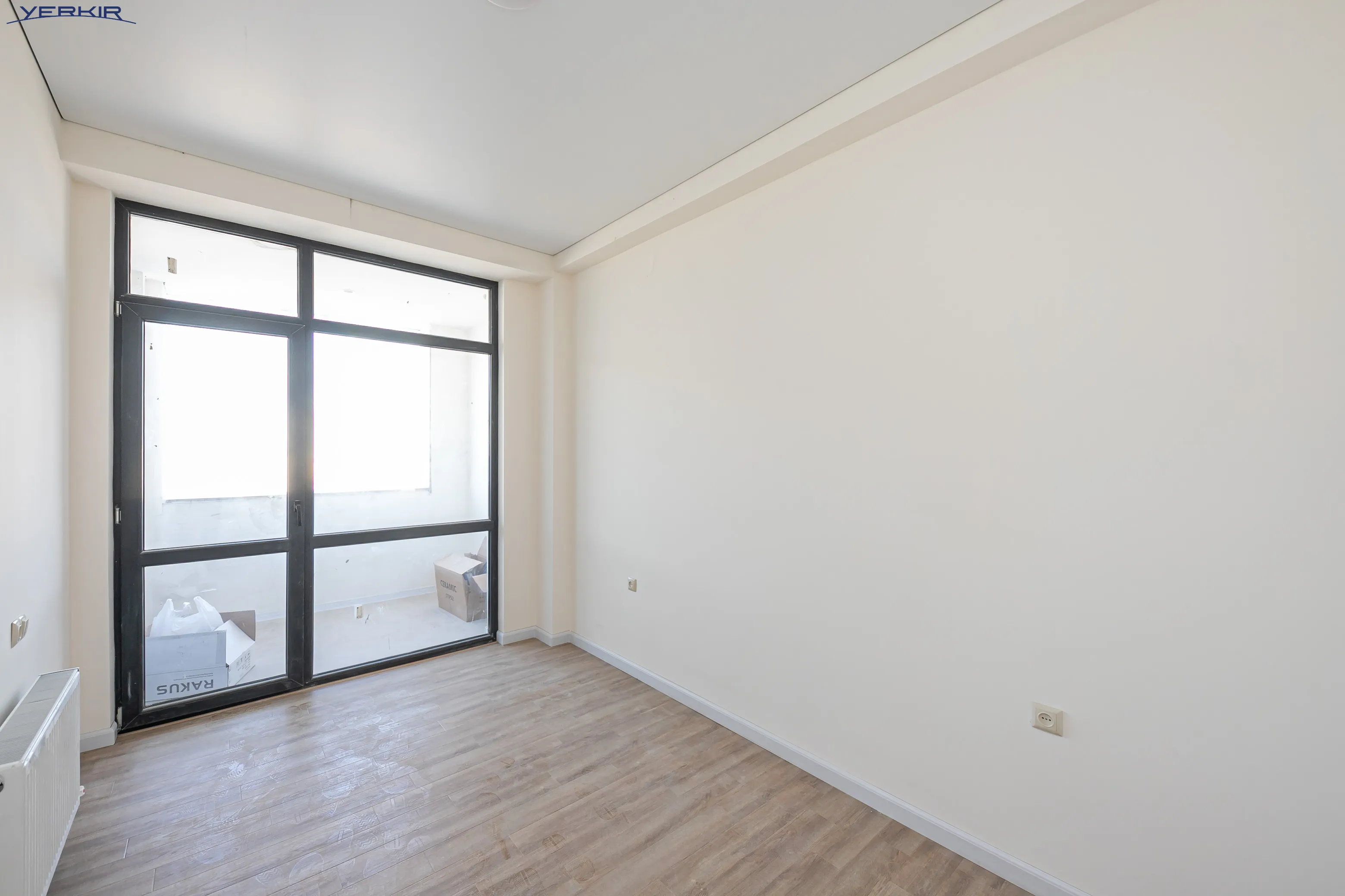 Apartments Code: 5+2494797