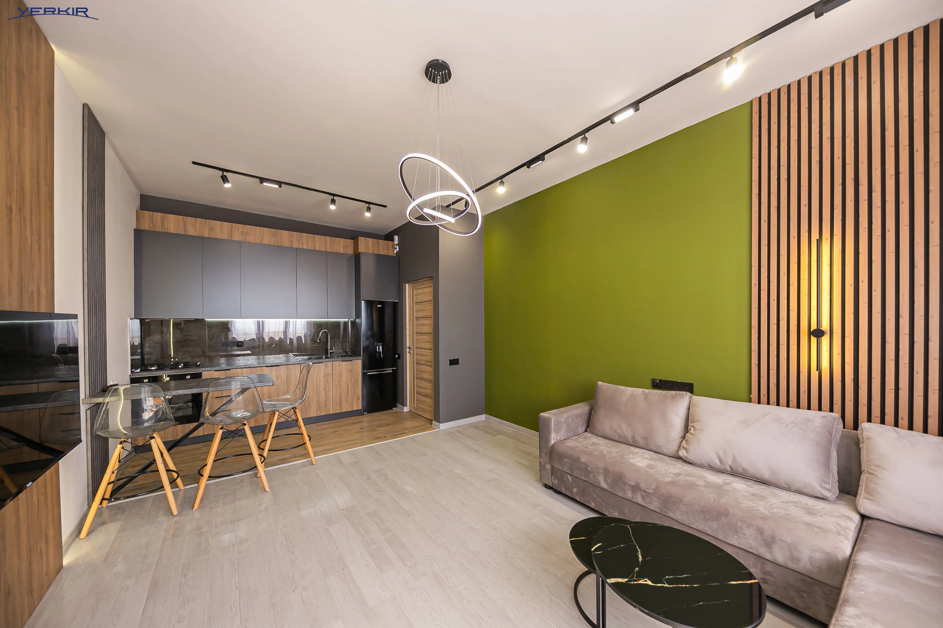 Բնակարաններ Կոդ` 5+219761