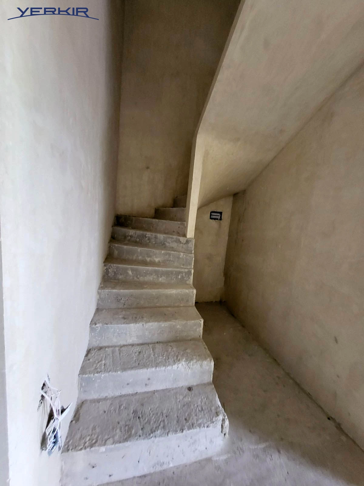 Houses Code: 4+513482