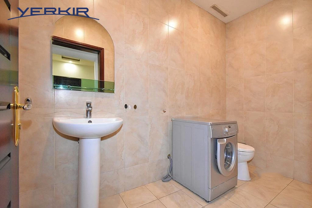 Apartments Code: 5+407711