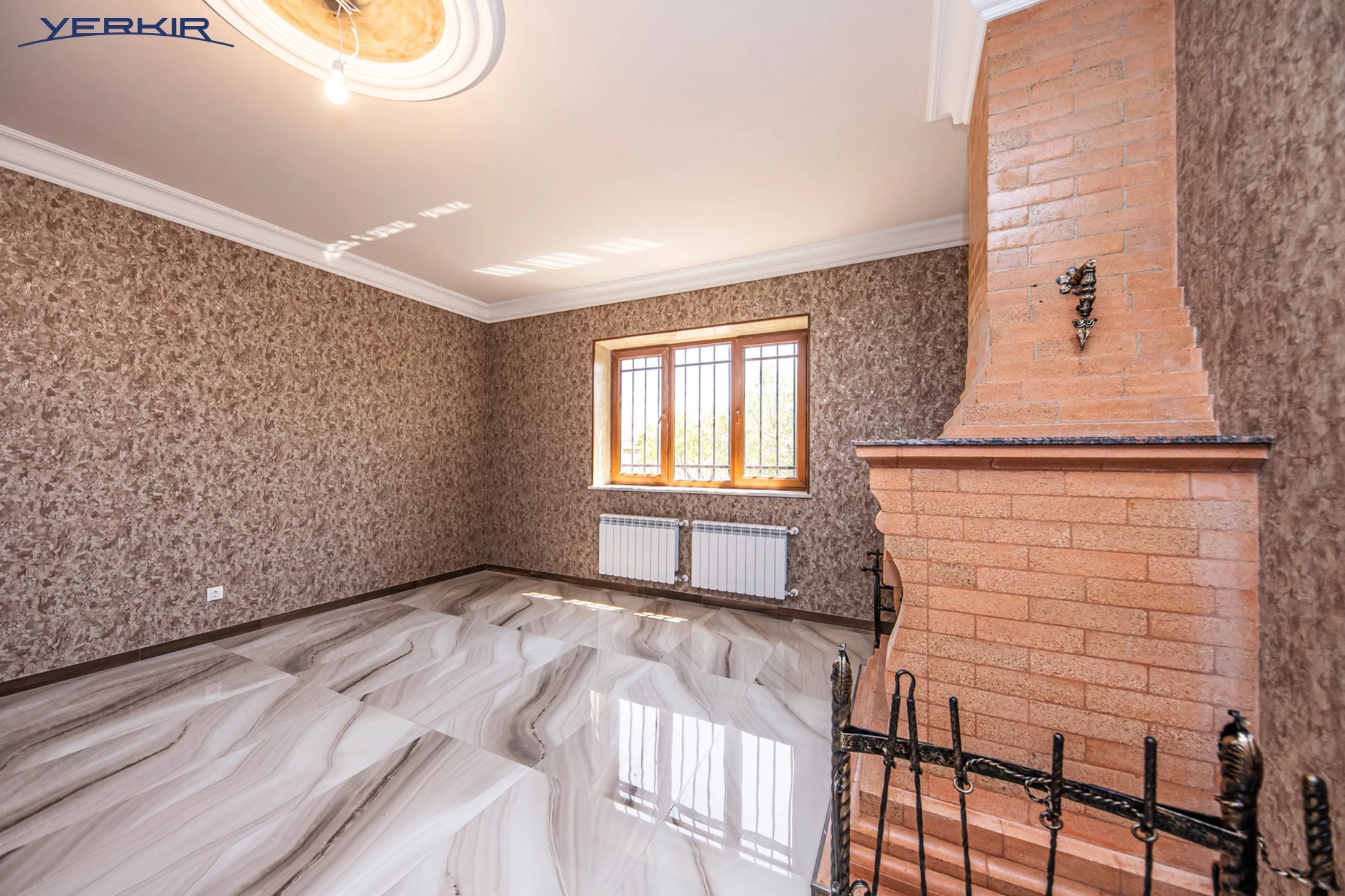 Առանձնատներ Կոդ` 10+512660