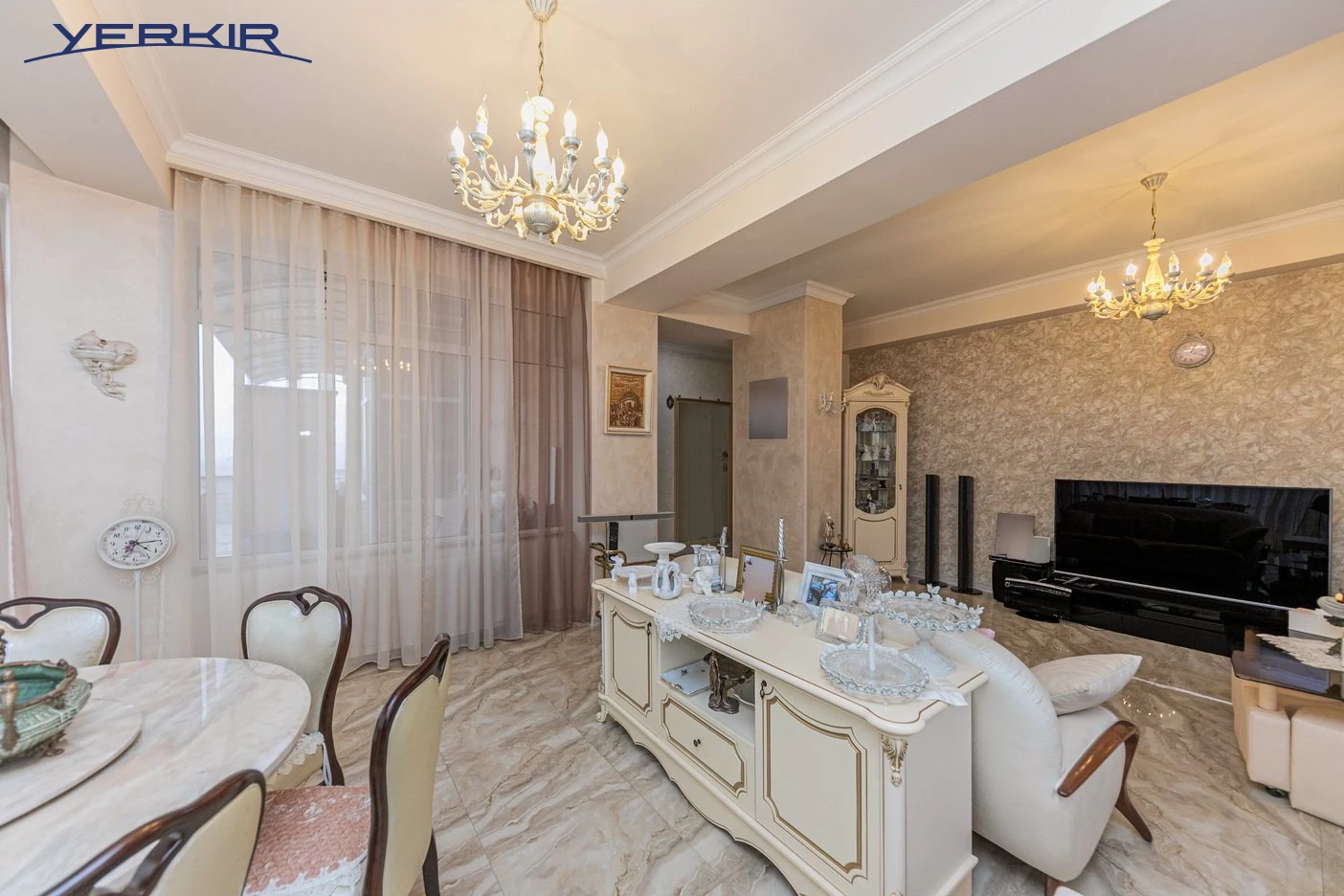 Apartments Code: 9+3558715