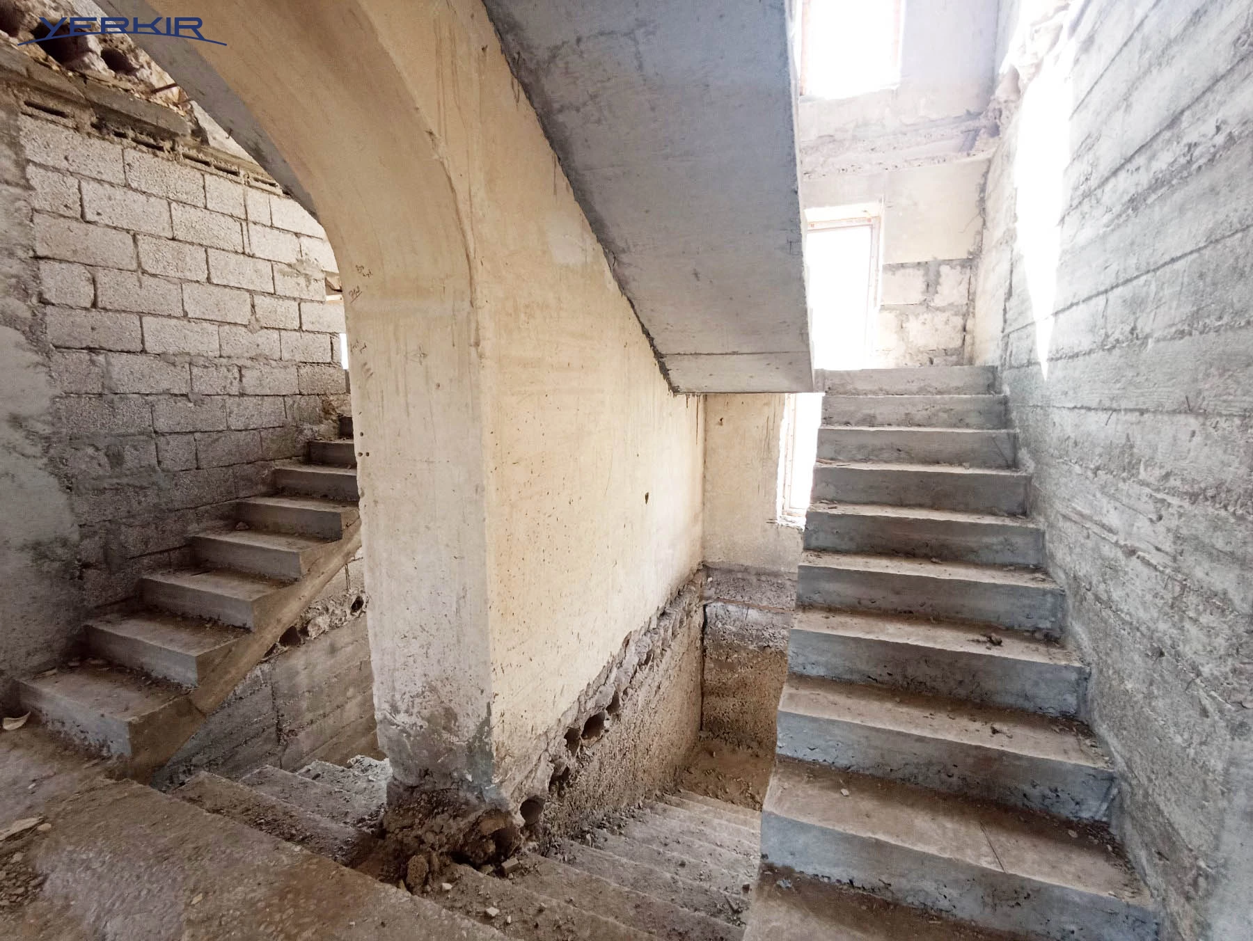 Houses Code: 10+512642