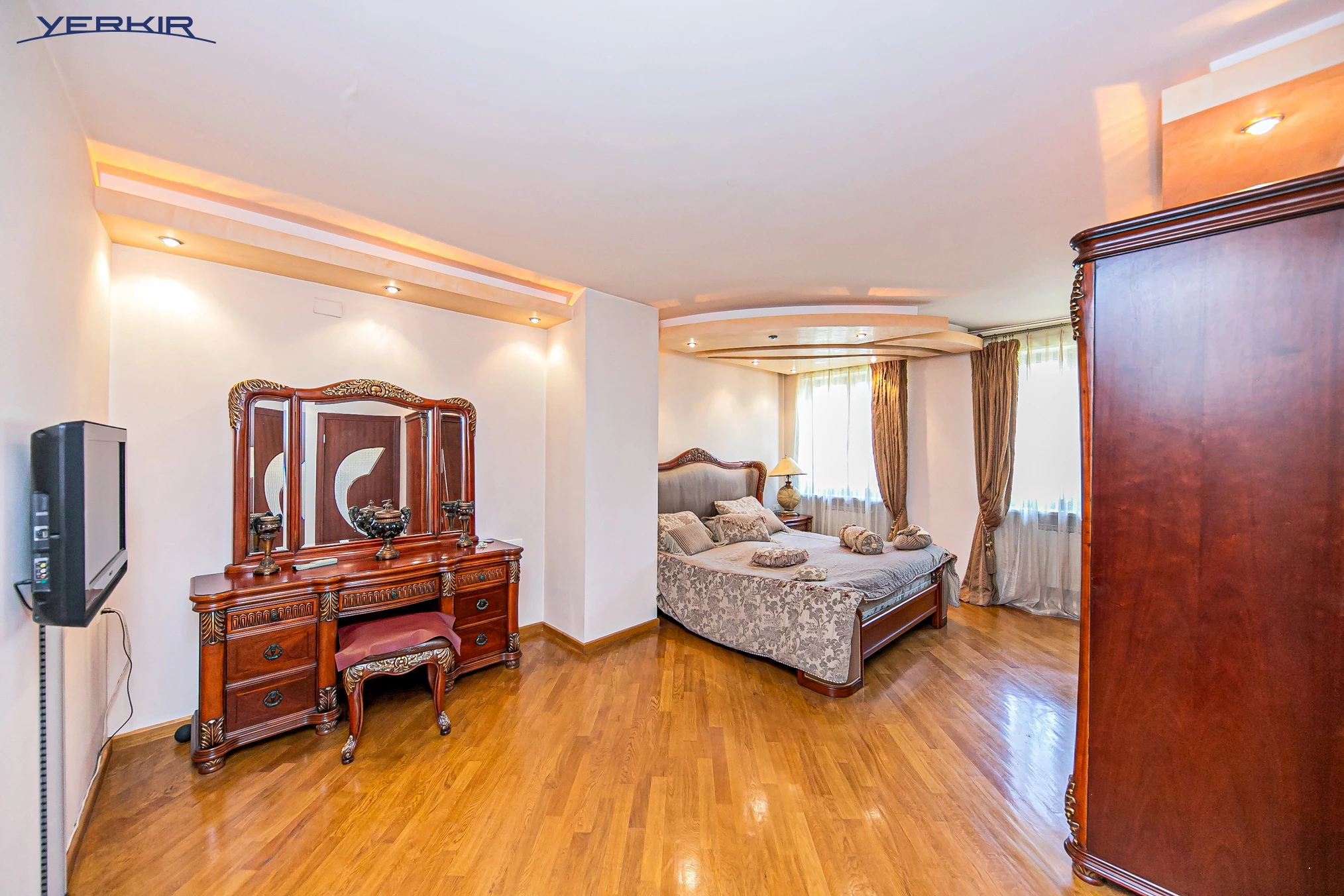 Apartments Code: 10+418505