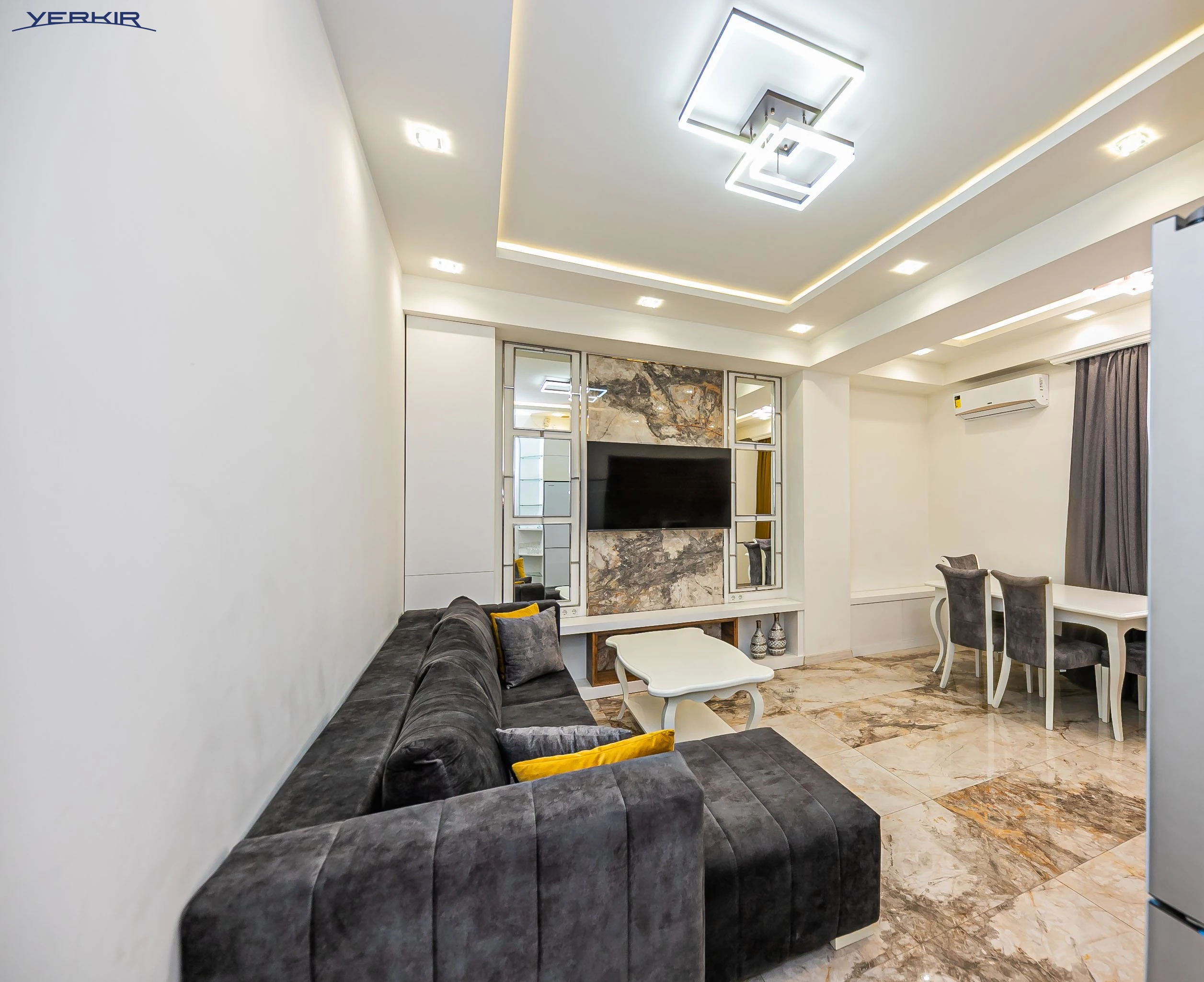 Բնակարաններ Կոդ` 8+320404