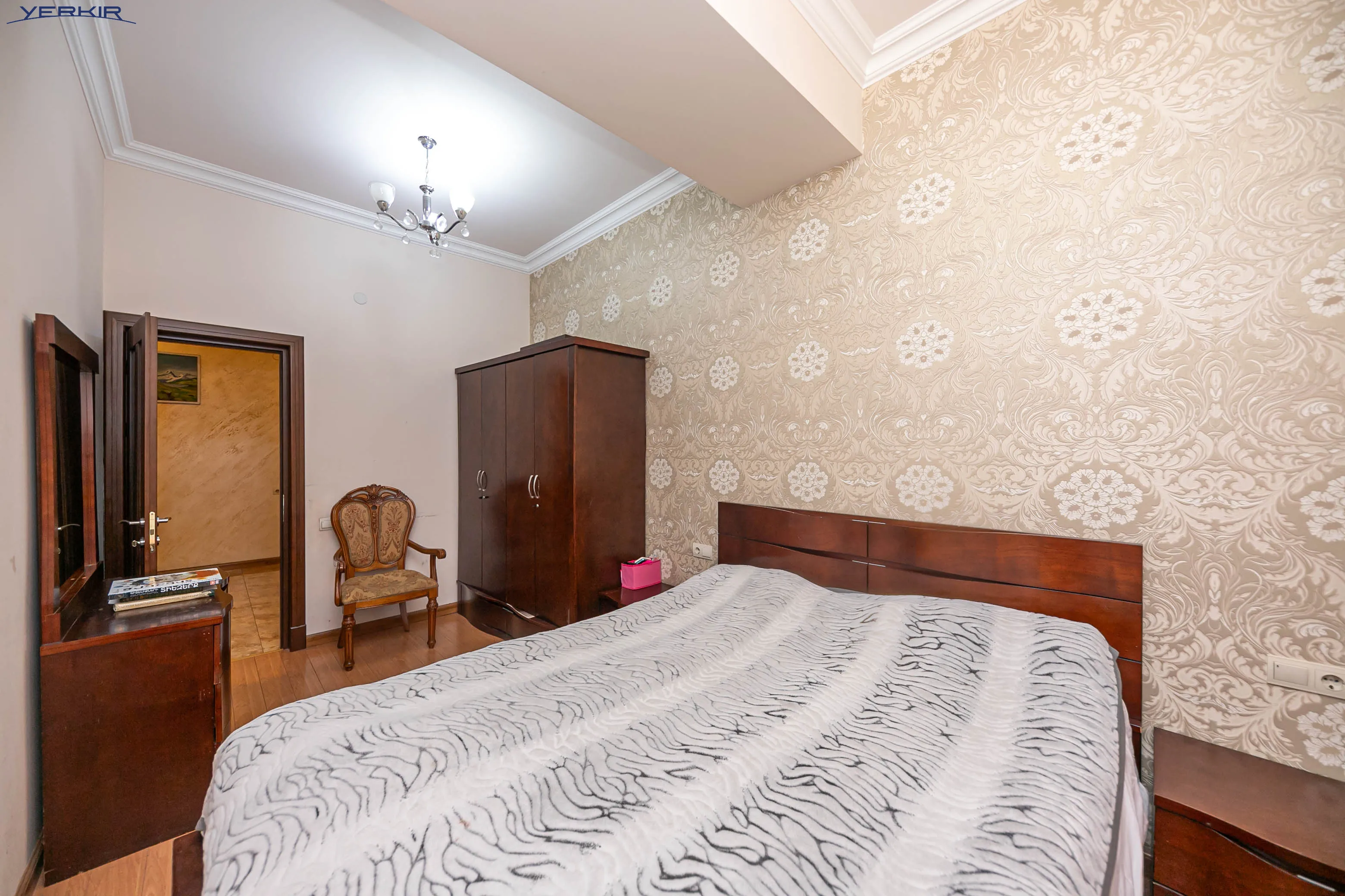 Բնակարաններ Կոդ` 10+3471951