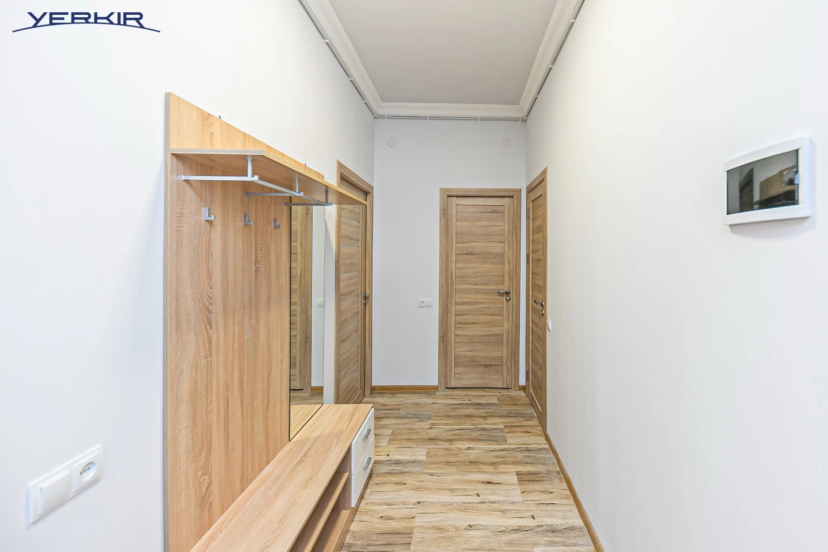 Բնակարաններ Կոդ` 5+319240