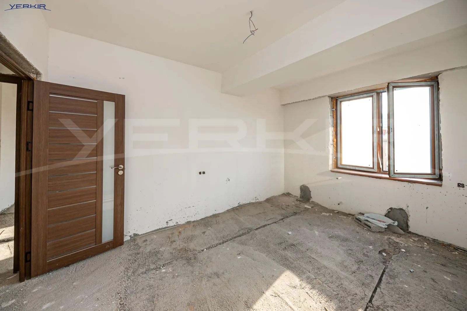 Apartments Code: 9+415339