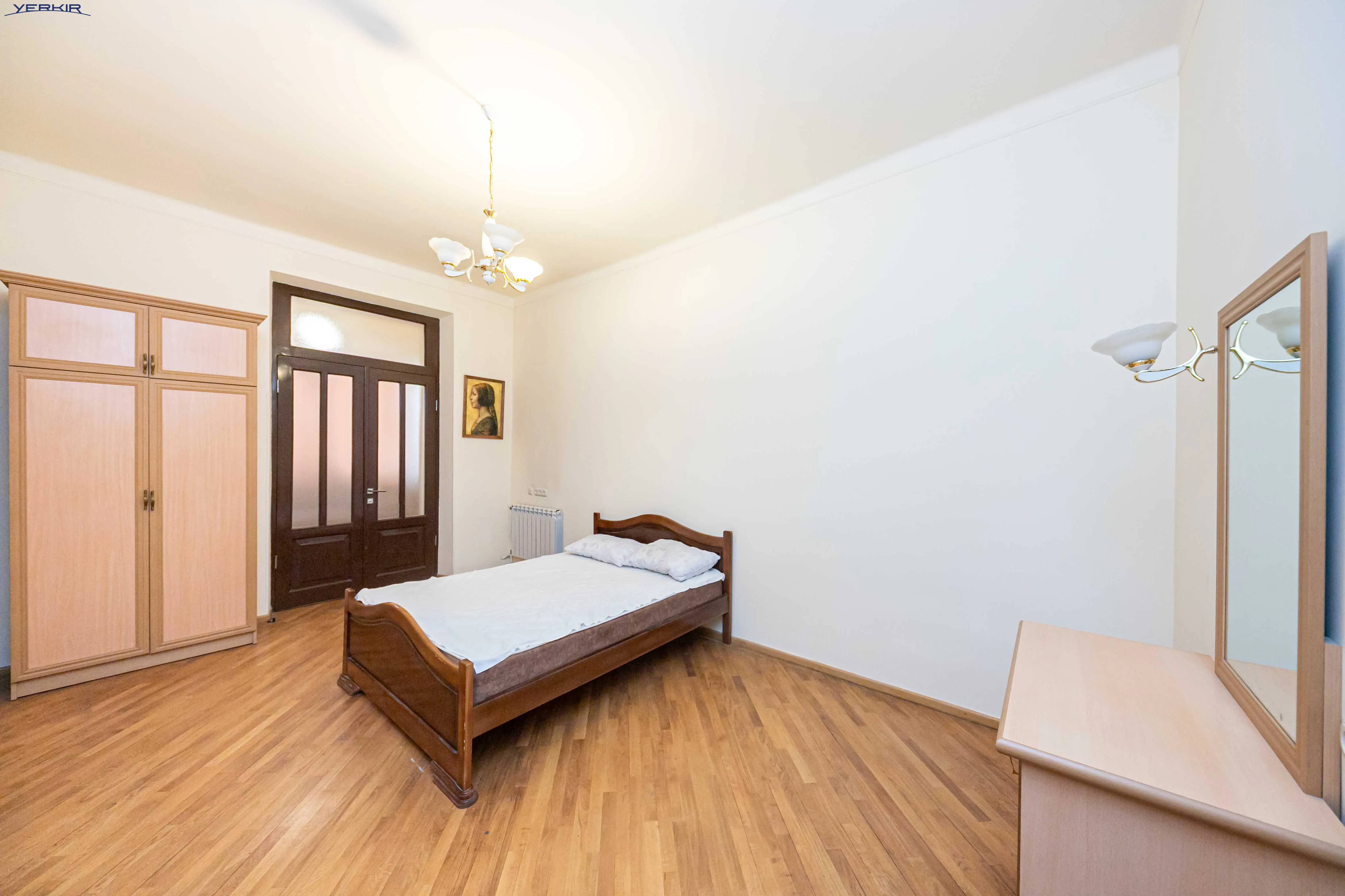 Apartments Code: 10+3784680