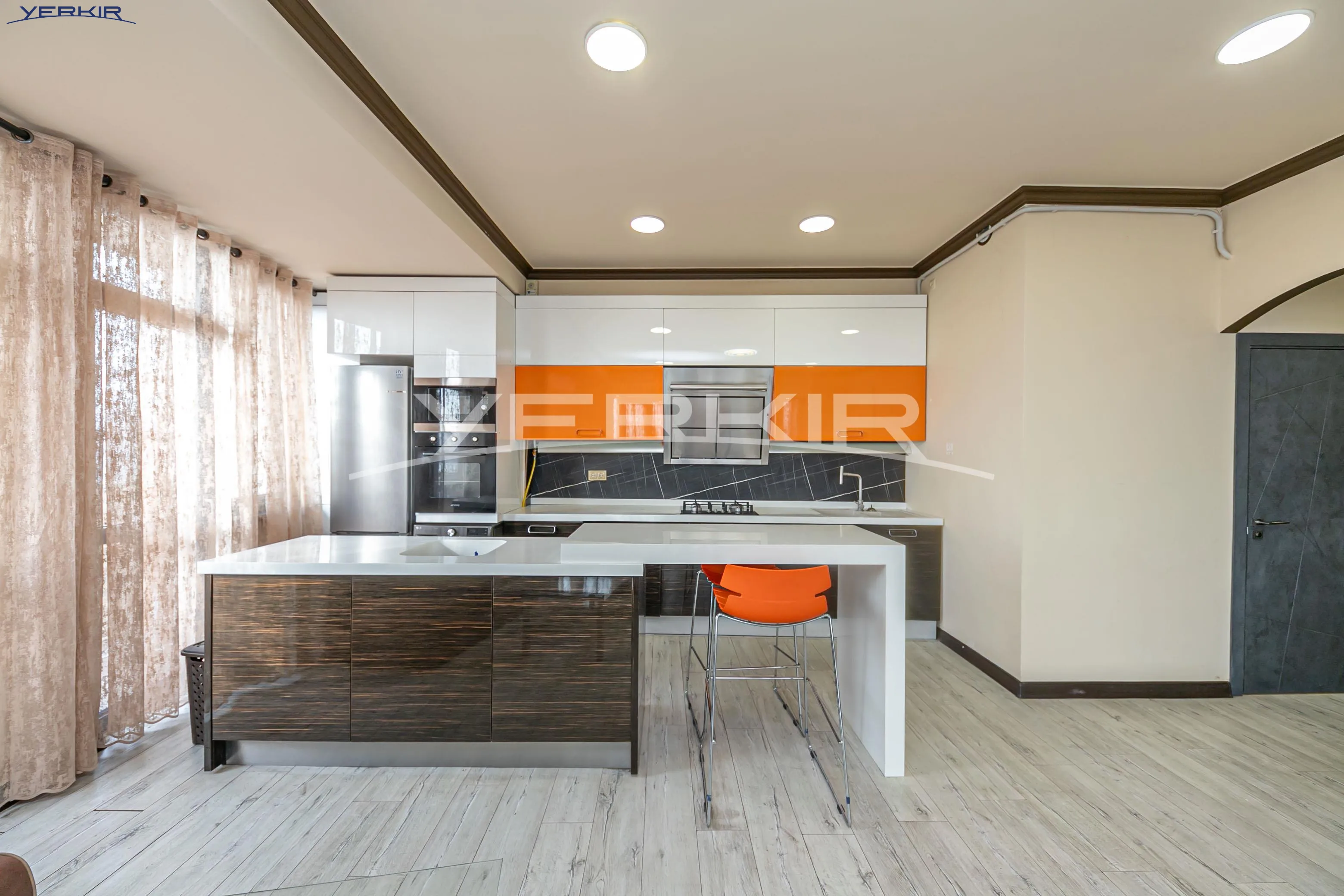 Квартиры Код 10+3701349