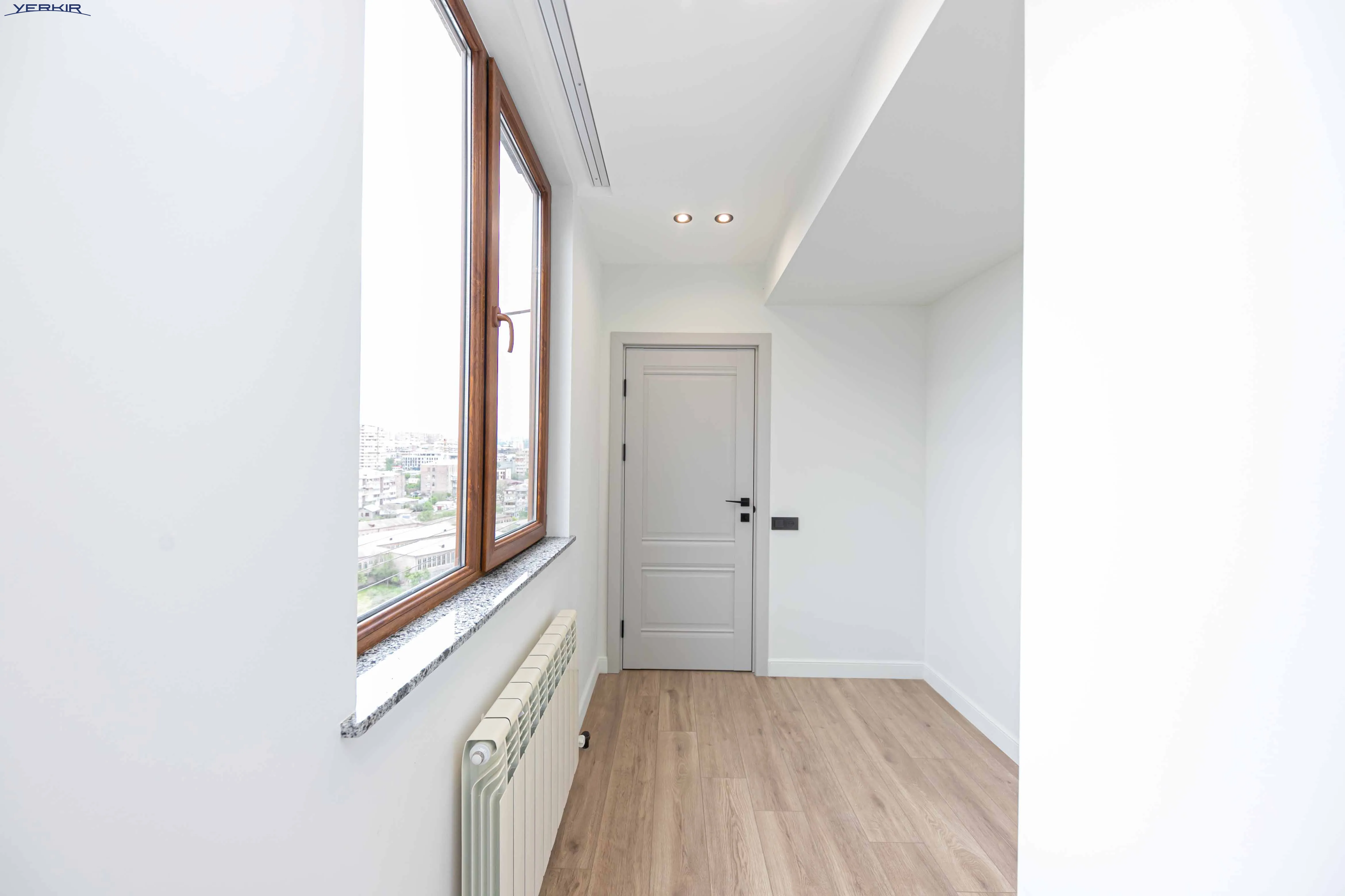Apartments Code: 9+3676009