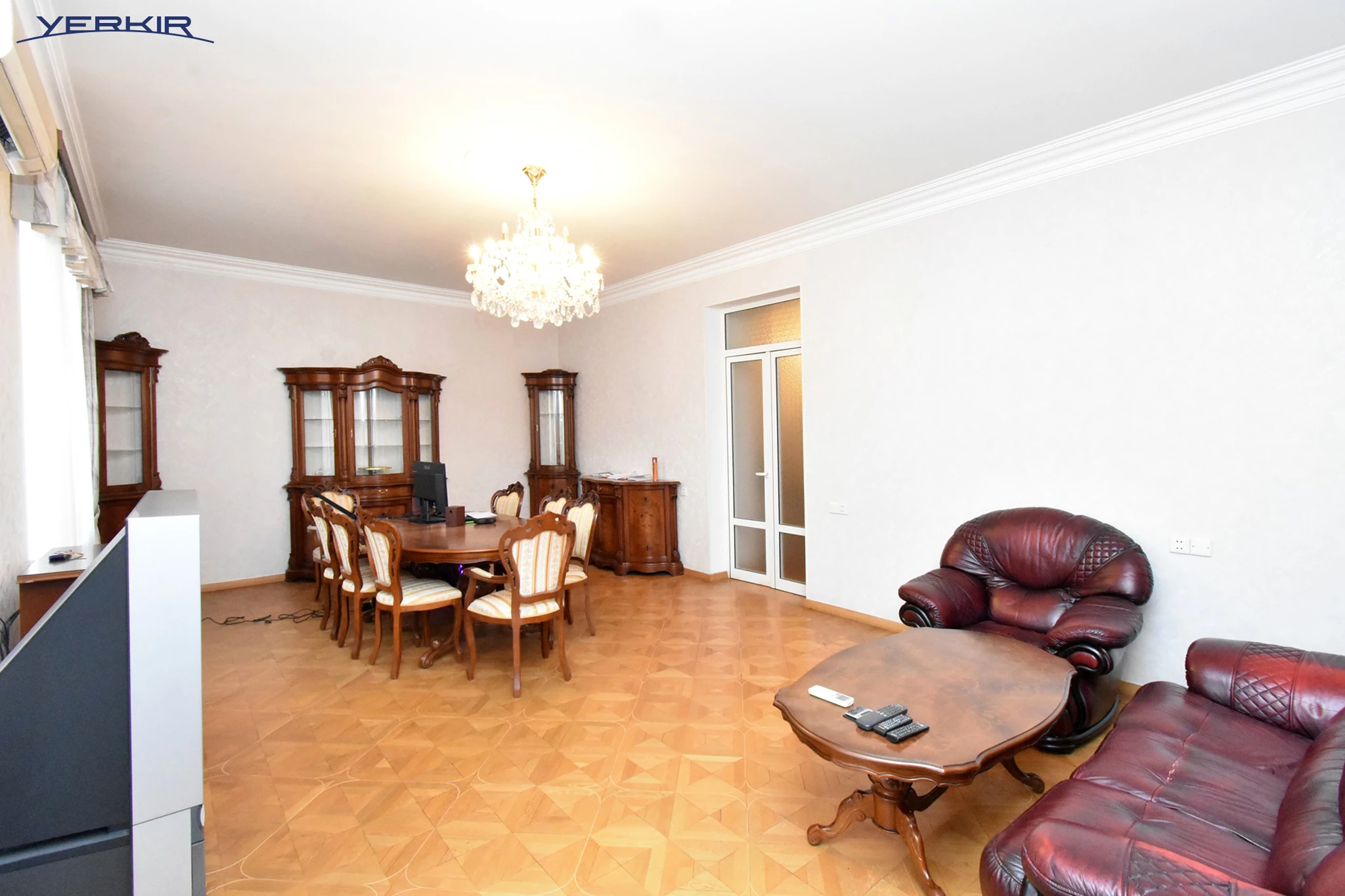 Բնակարաններ Կոդ` 5+821260