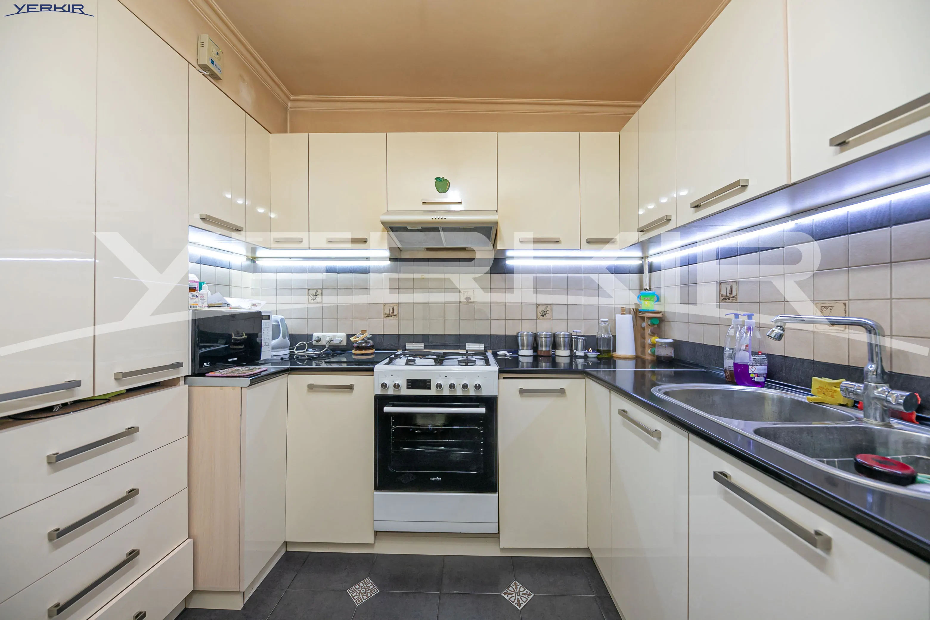 Apartments Code: 1+3901713