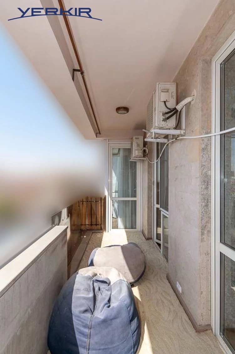 Apartments Code: 10+308153