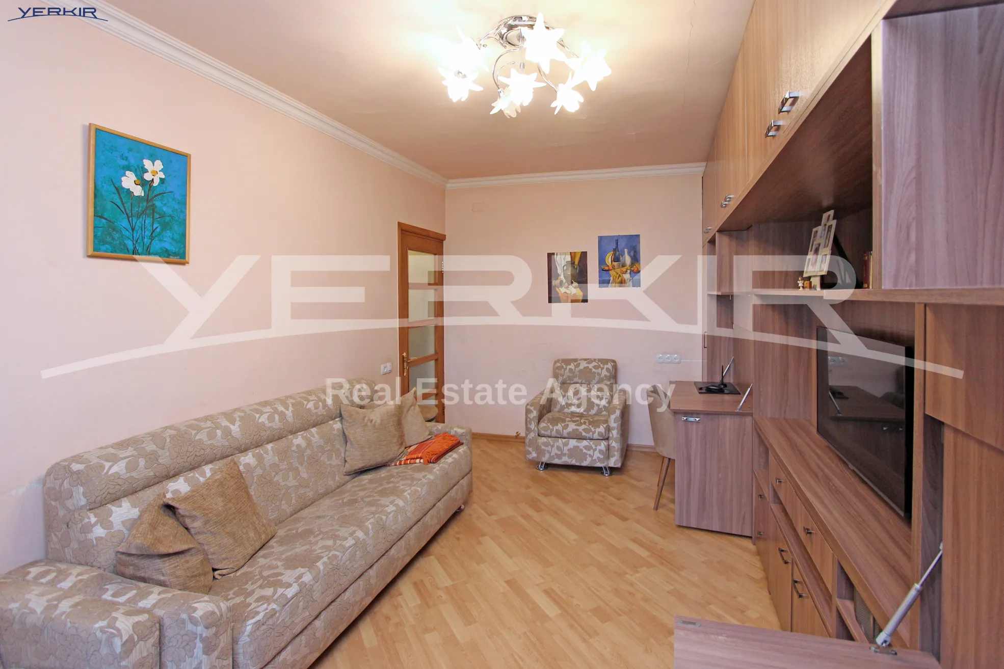 Apartments Code: 1+1842139