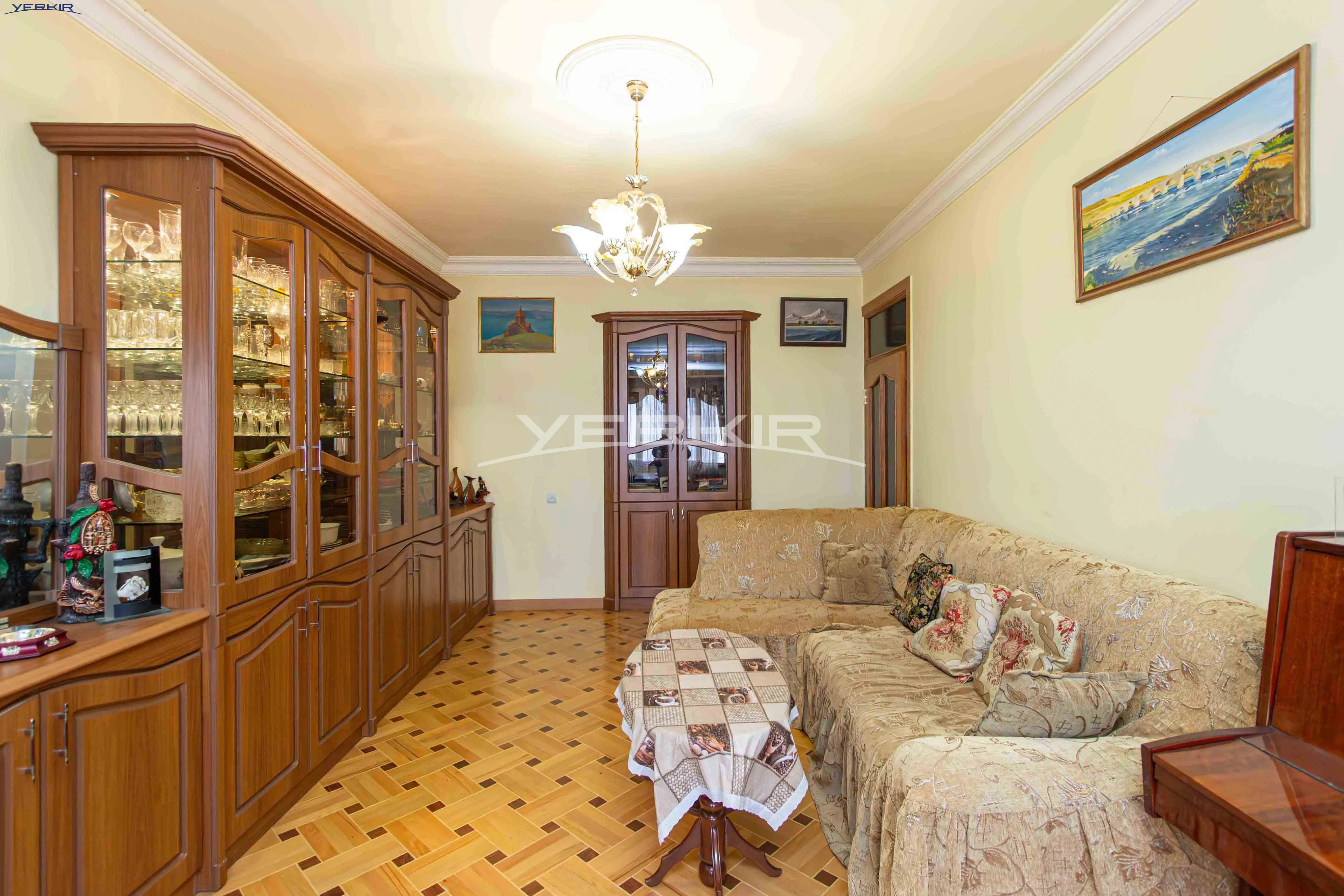 Բնակարաններ Կոդ` 2+3981861