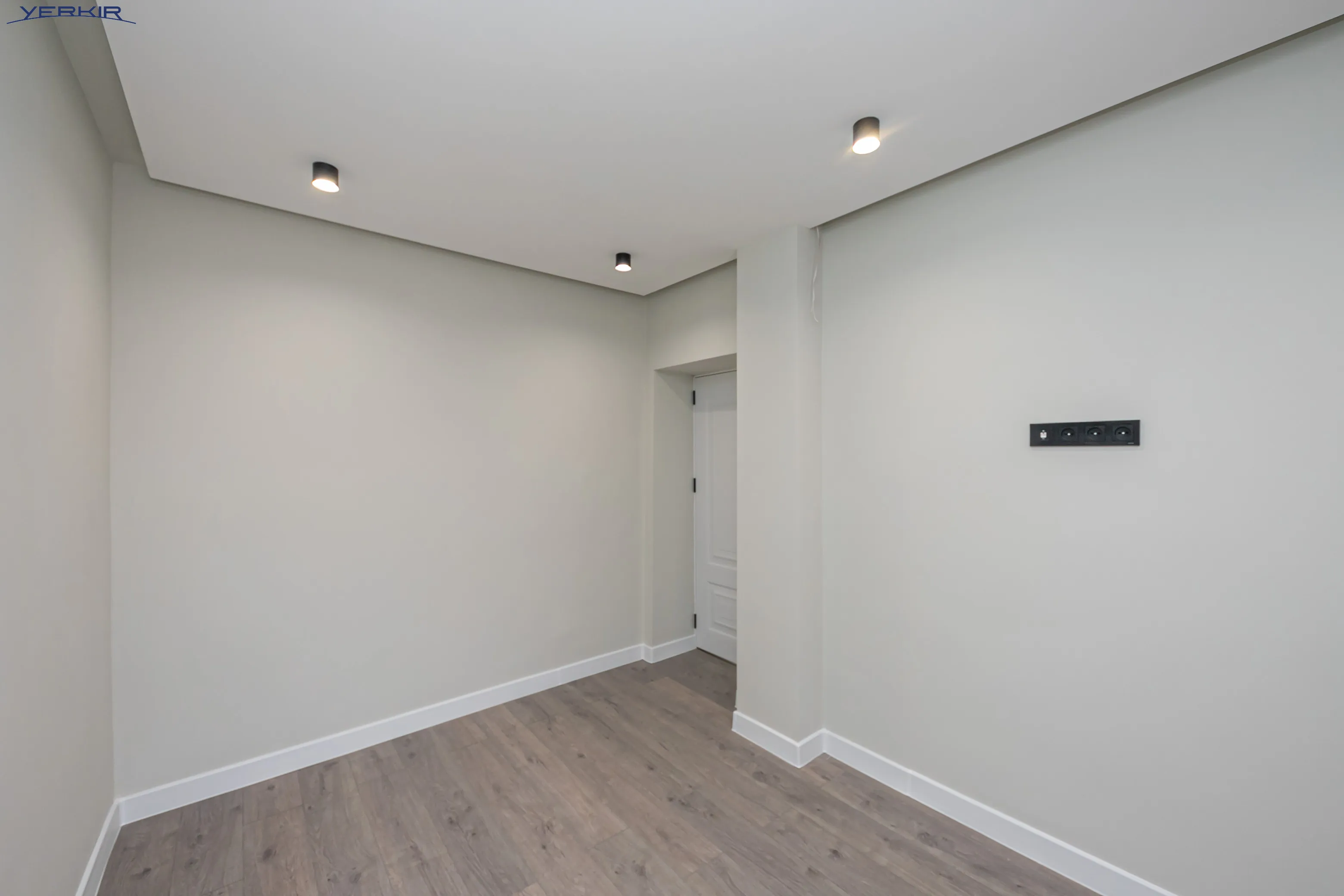 Բնակարաններ Կոդ` 5+1677608