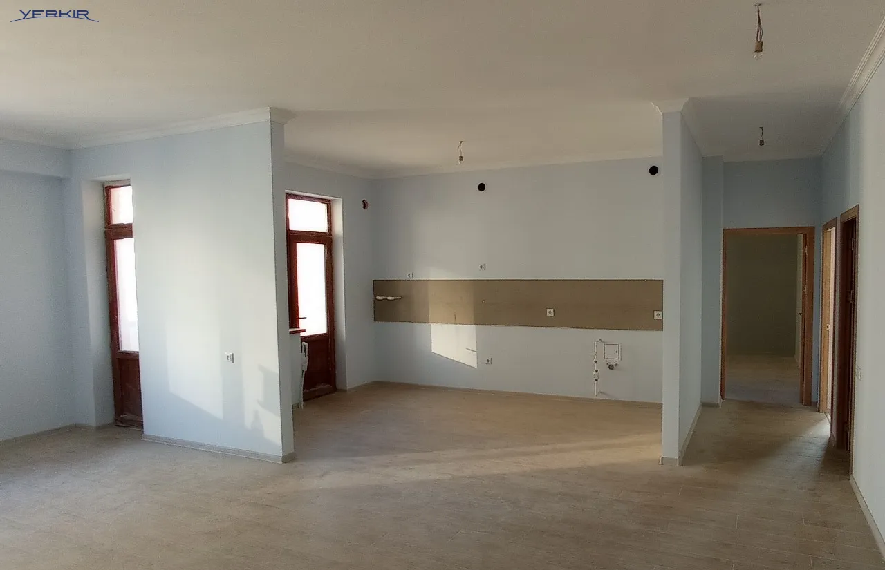 Բնակարաններ Կոդ` 3+4953468