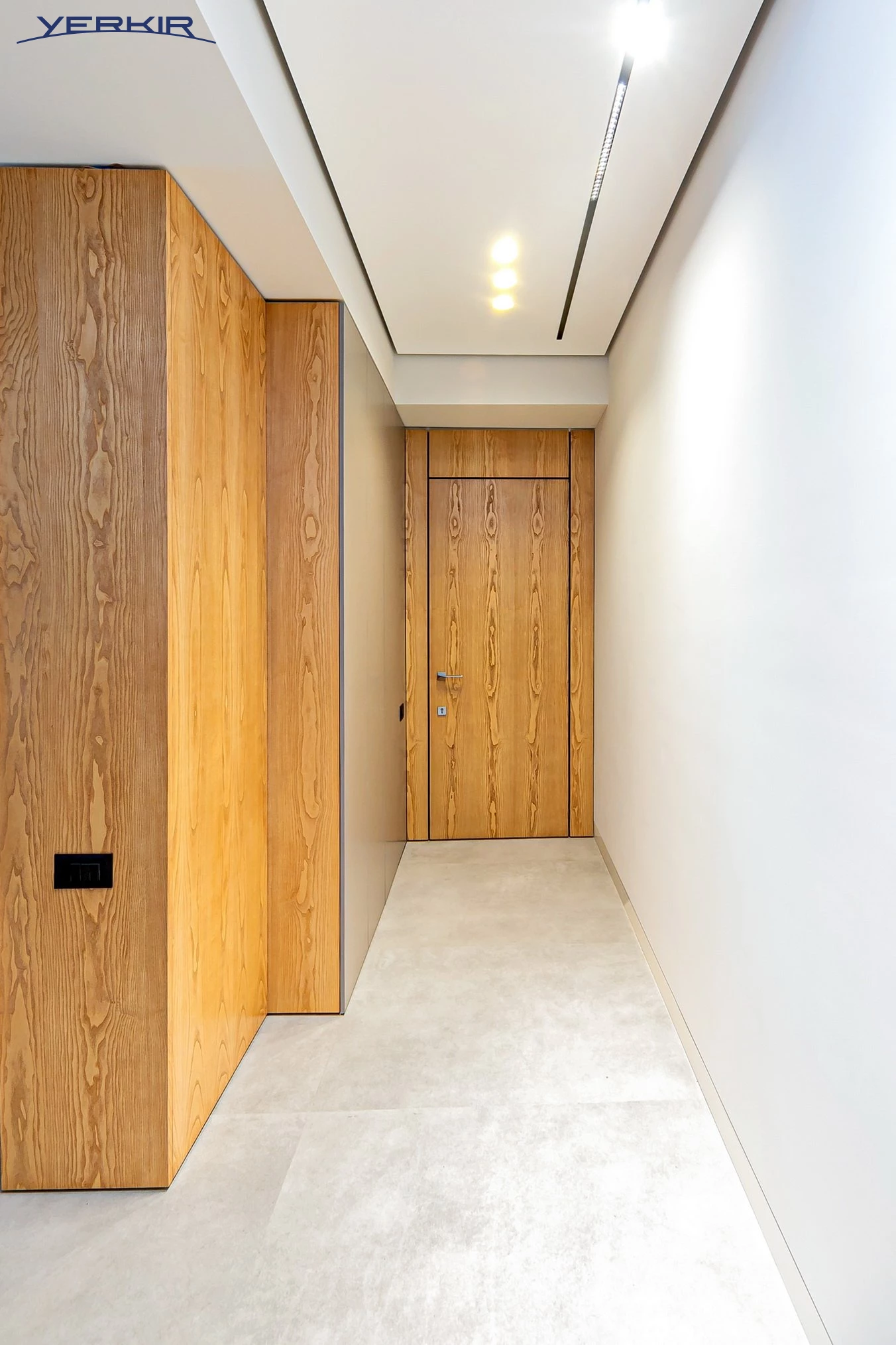 Apartments Code: 9+319324