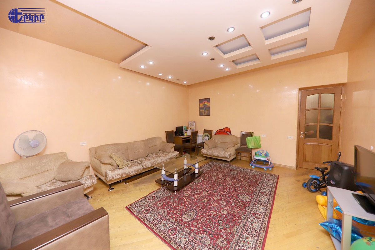 Квартиры Код 5+33375