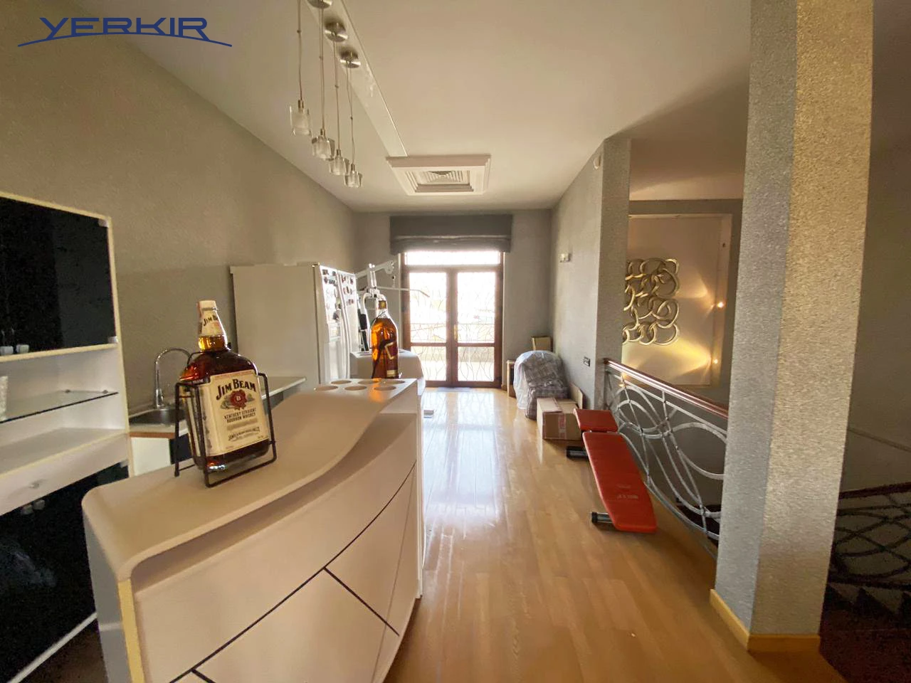 Apartments Code: 9+816390