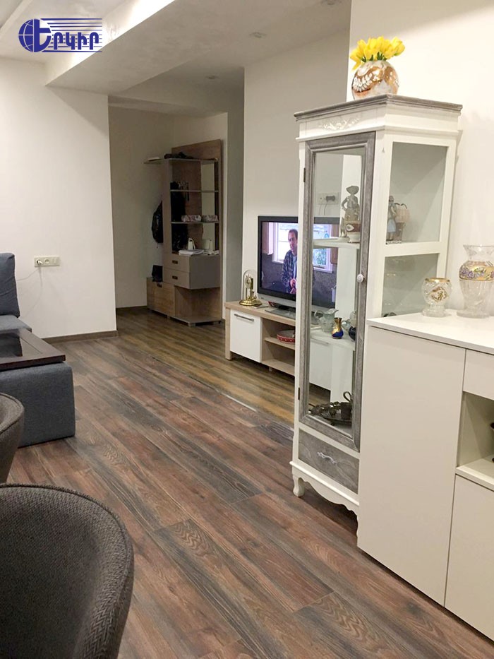 Apartments Code: 5+22423