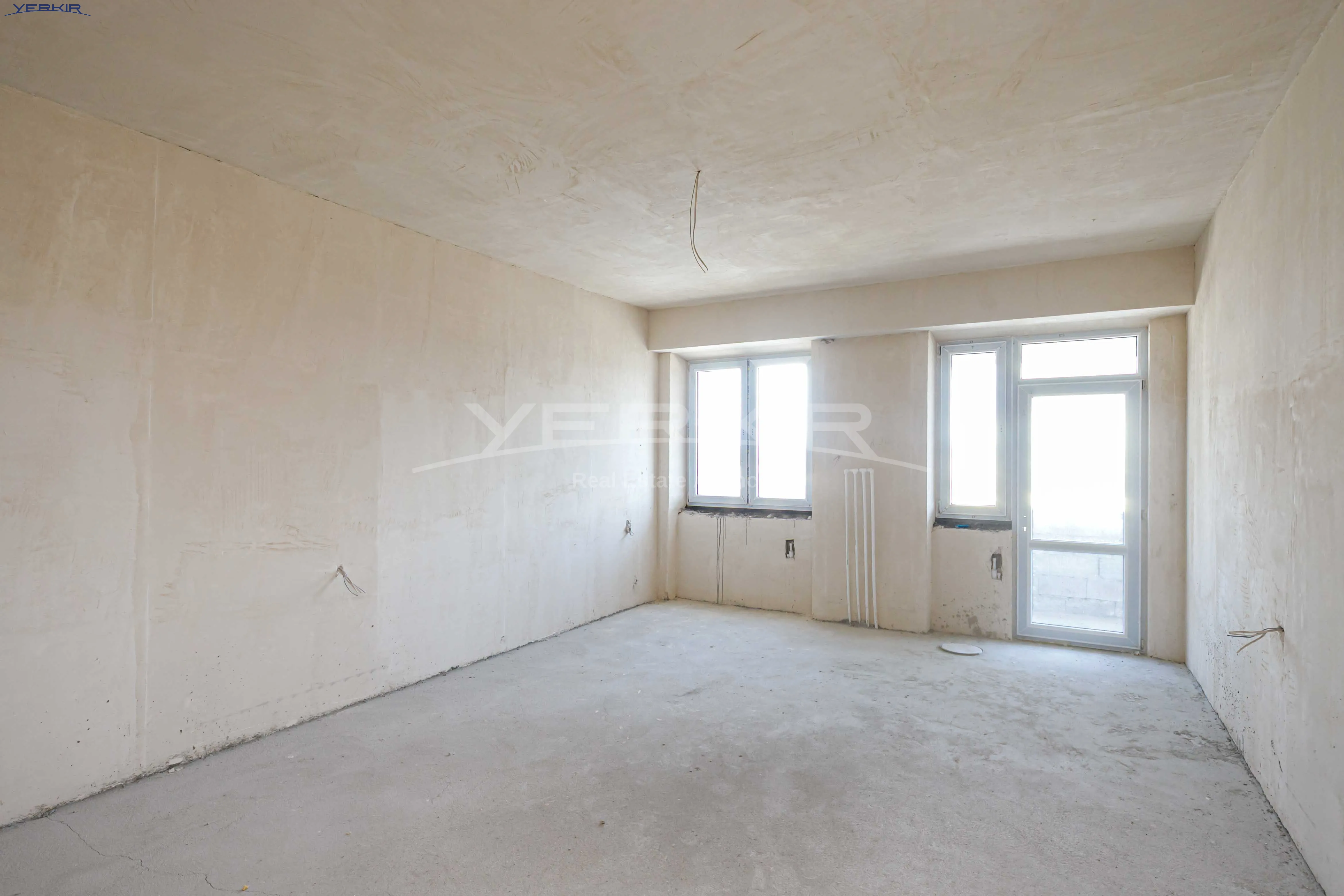 Apartments Code: 7+3818371