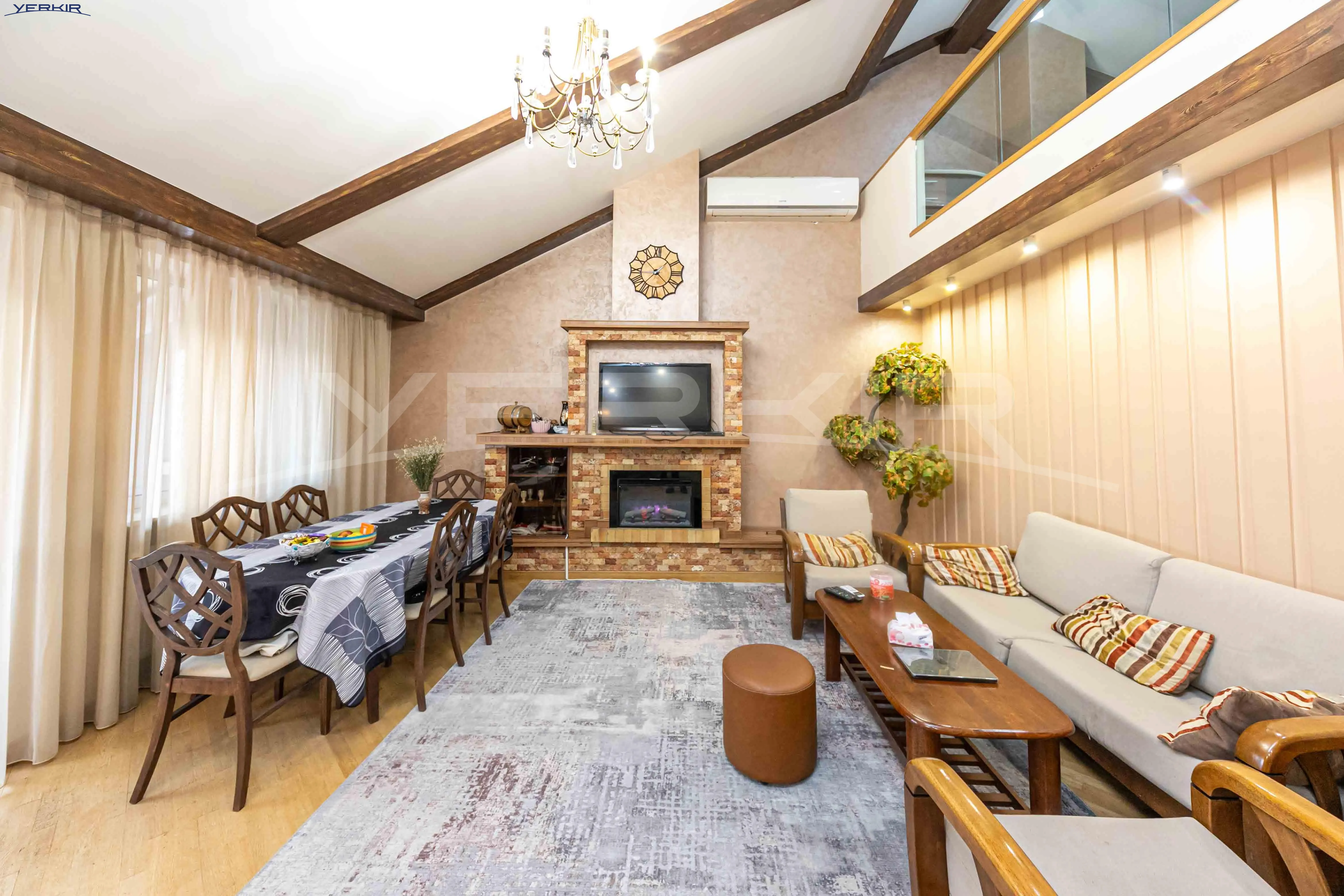 Apartments Code: 10+3268703