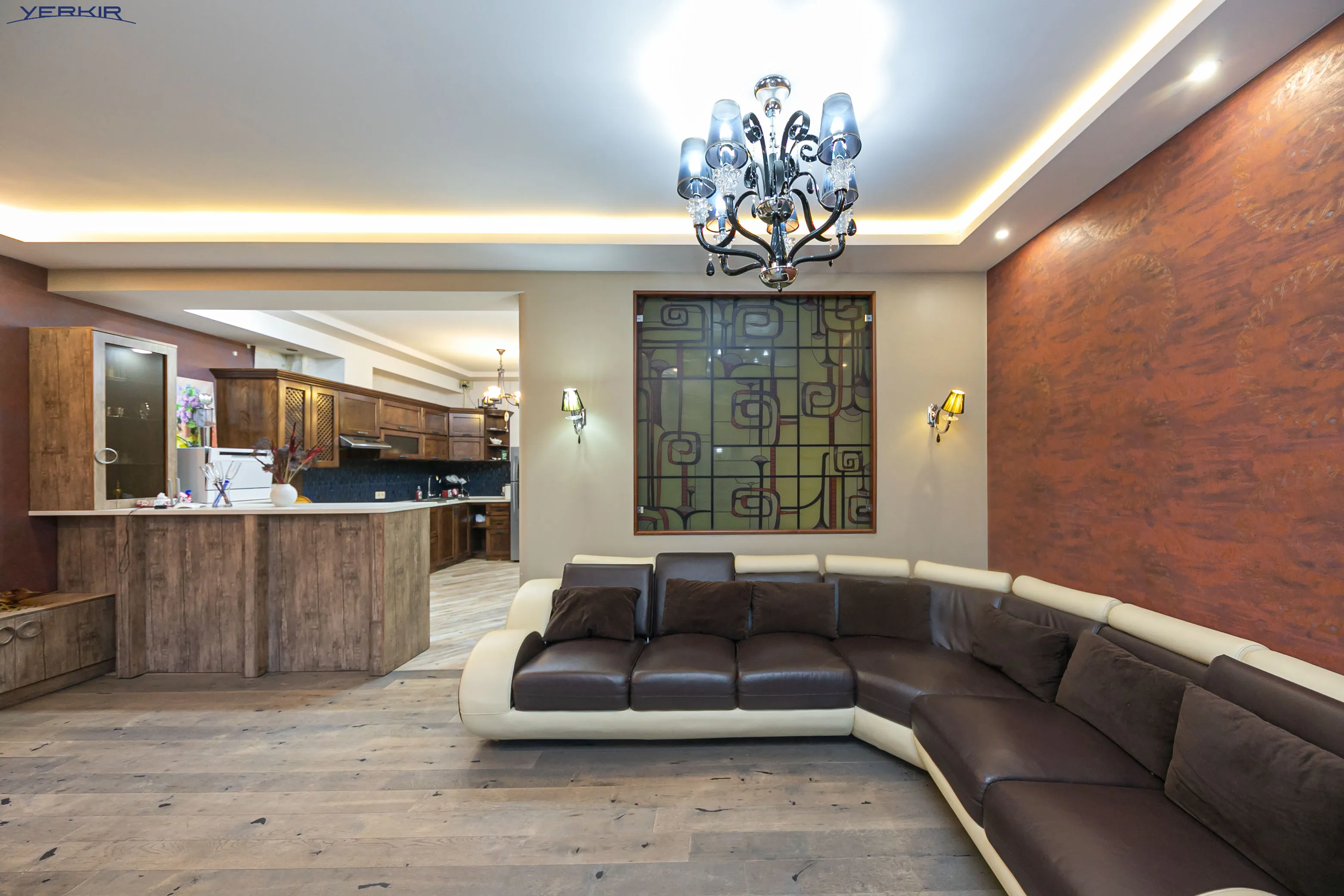 Apartments Code: 9+3621224