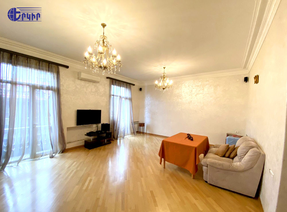 Բնակարաններ Կոդ` 10+303152