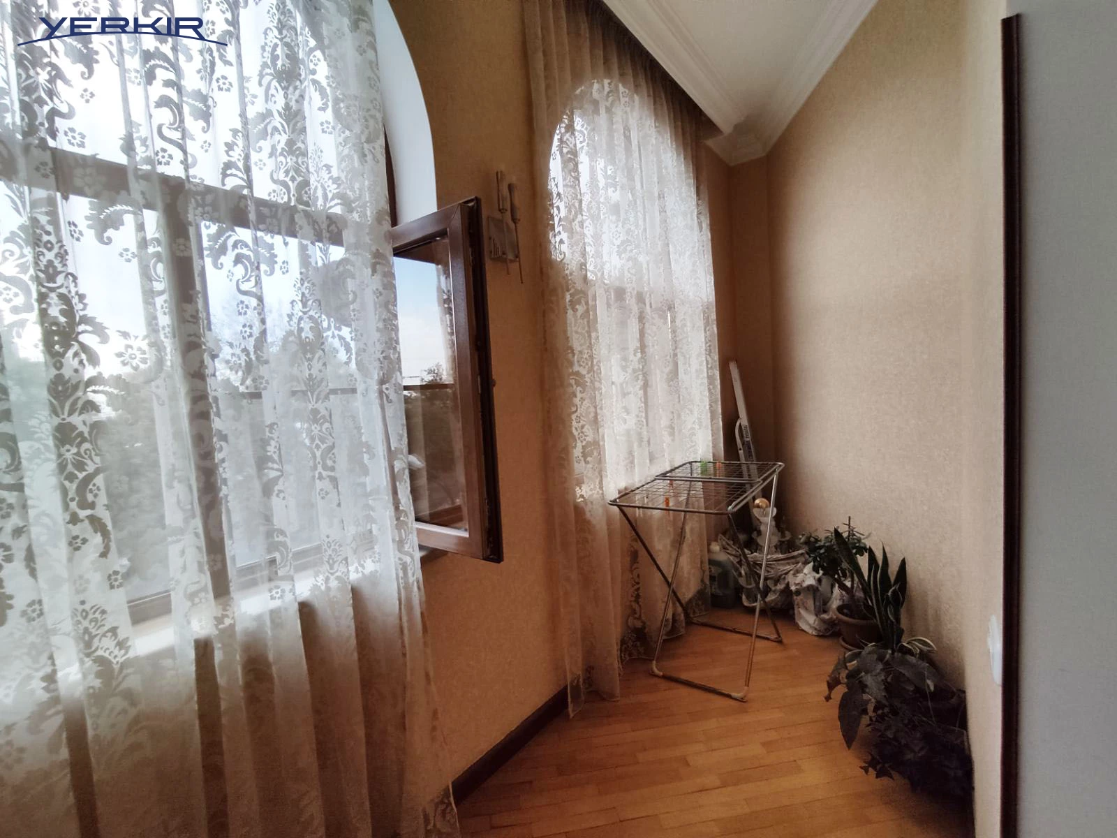 Բնակարաններ Կոդ` 9+313008
